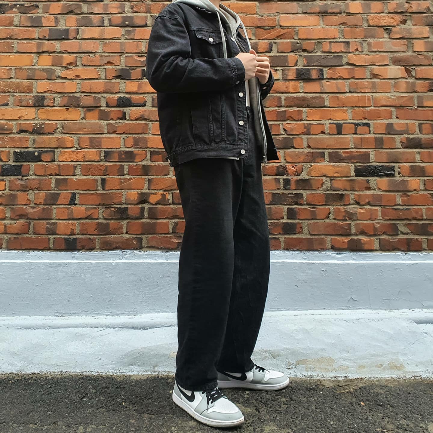 Jordan 1 Mid Light Smoke Grey 착용 스타일