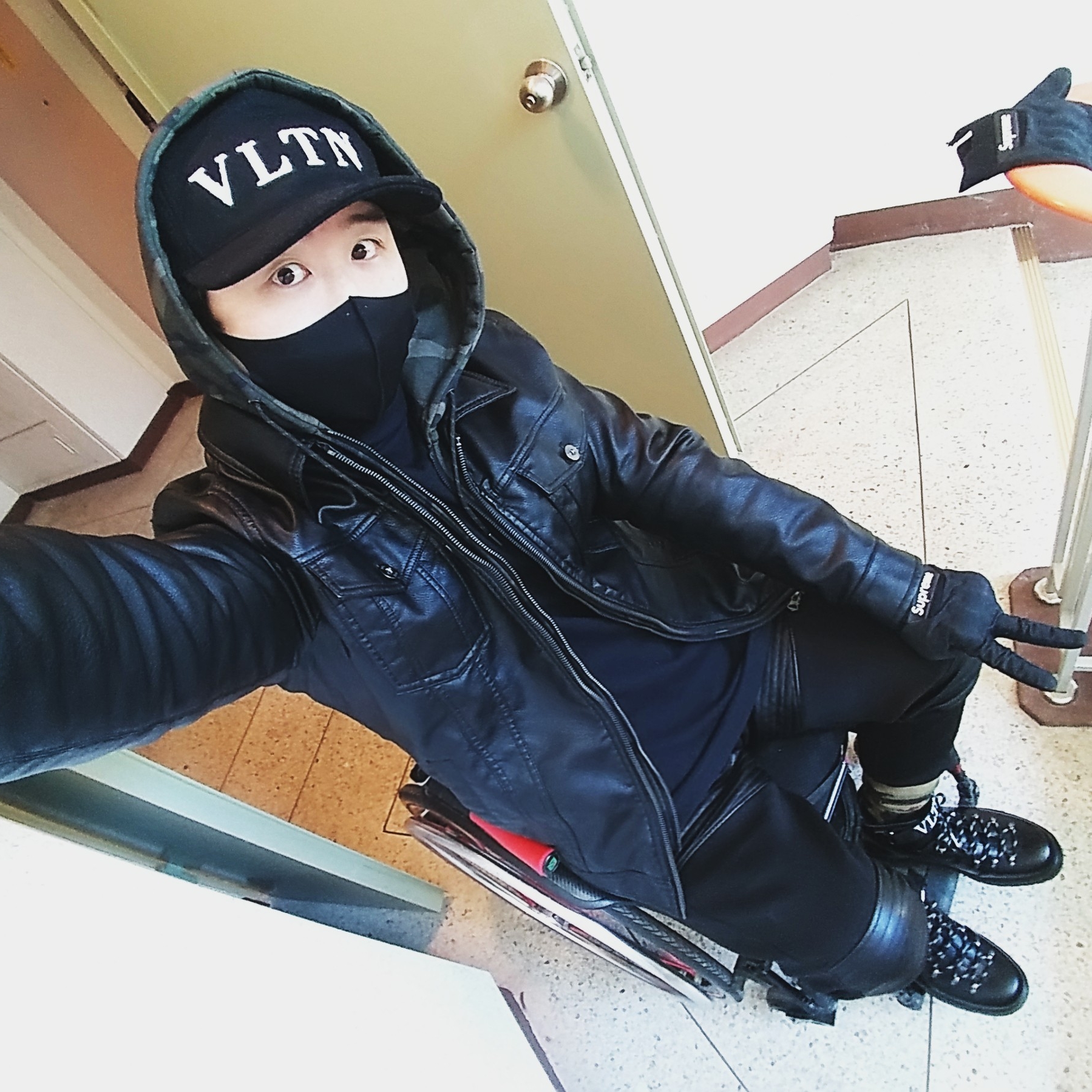 🤪Crazy Wheelchair🧑🏻‍🦽님의 스타일 - 1