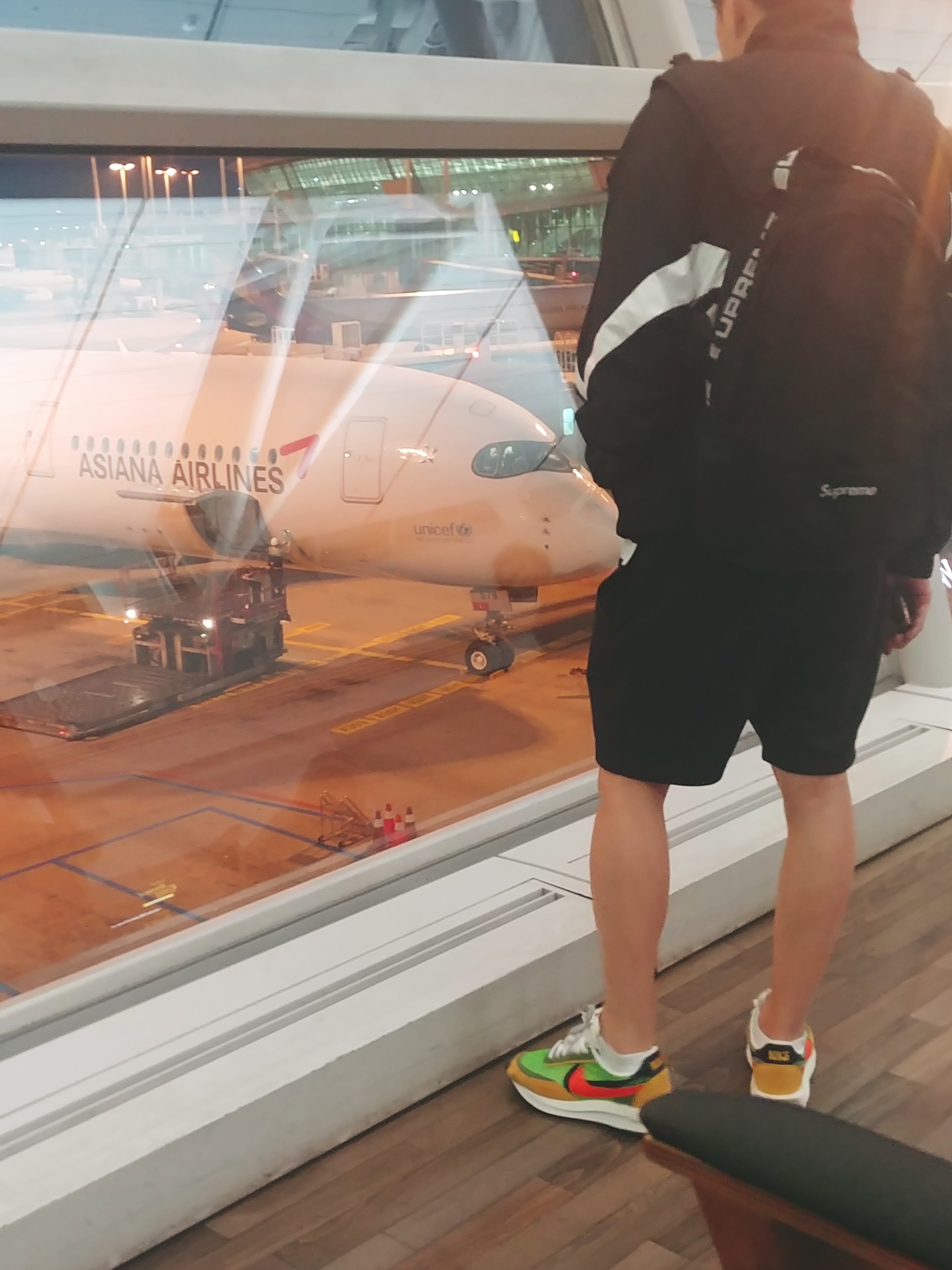 Supreme Backpack Black - 18SS, Nike x Sacai LDWaffle Green Multi 착용 스타일