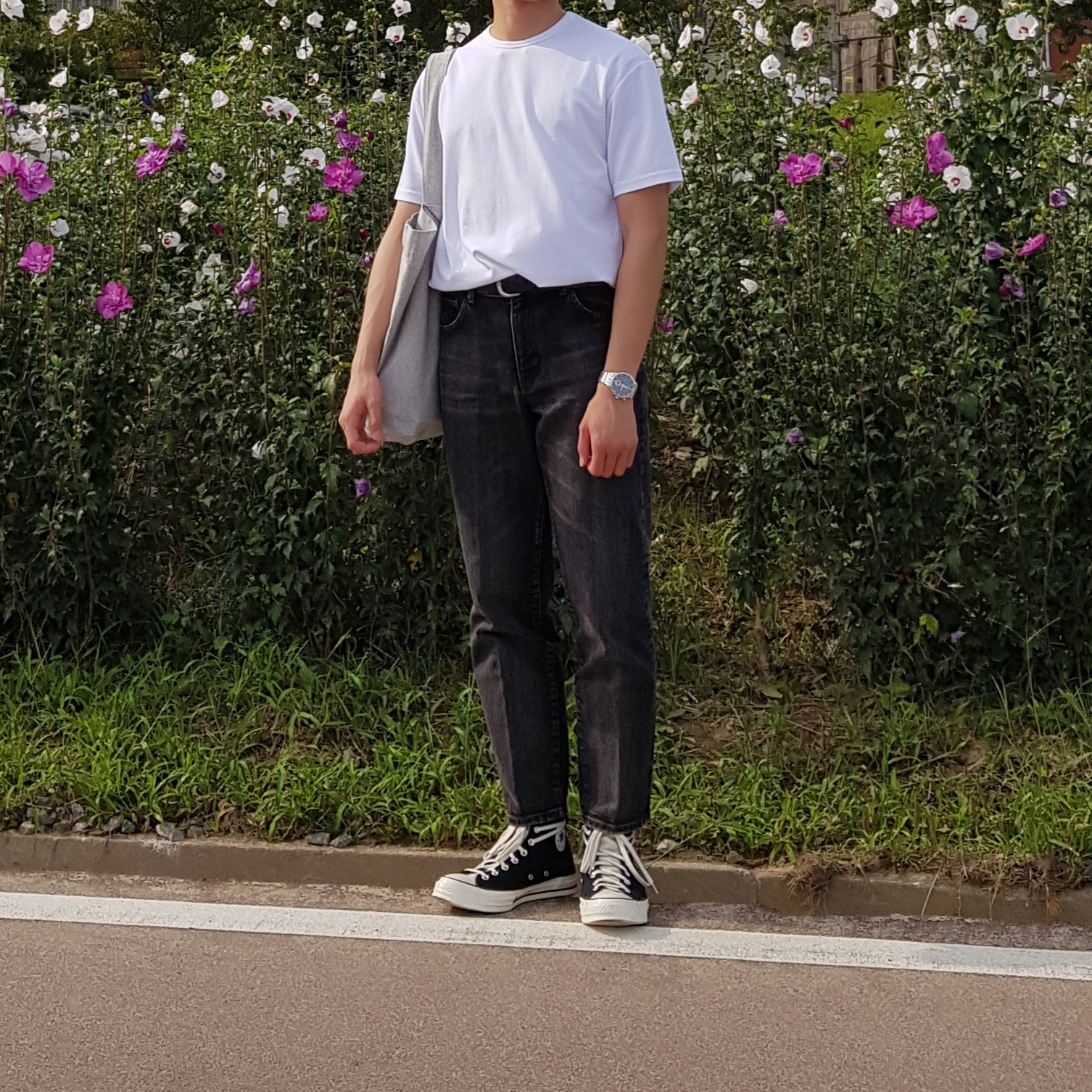 Converse x Fear of God Essentials Chuck 70 Hi Black 2020 착용 스타일 - 1