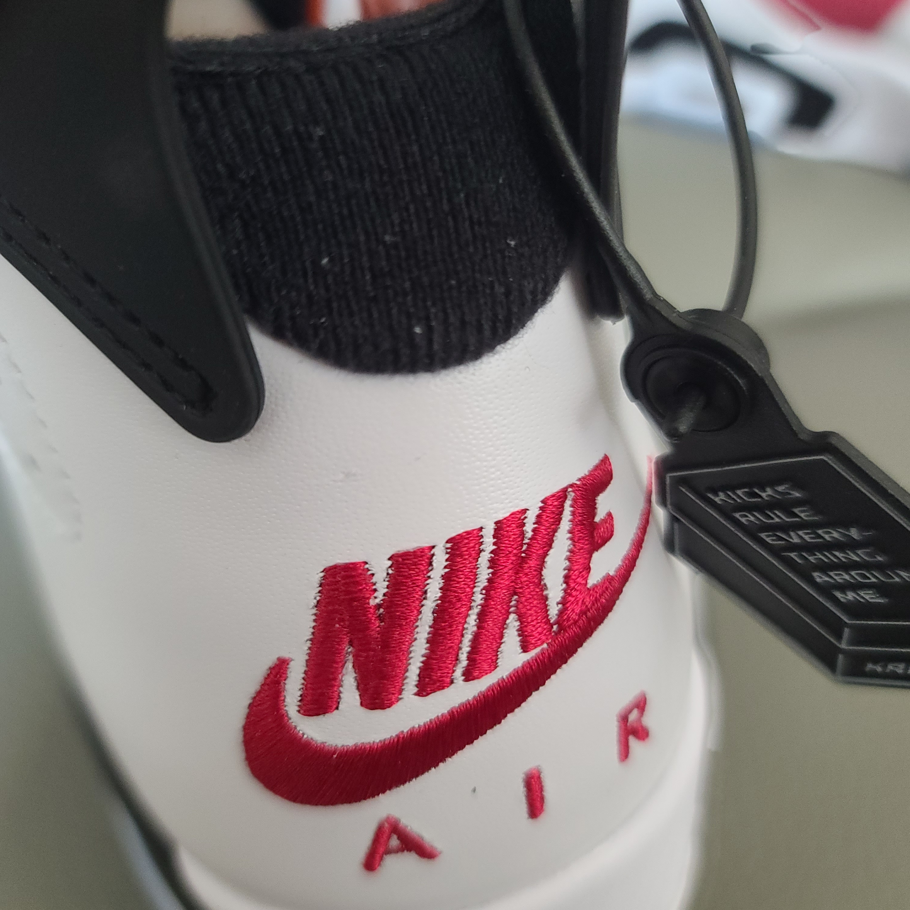Jordan 6 Retro Carmine 2021 착용 스타일 - 3