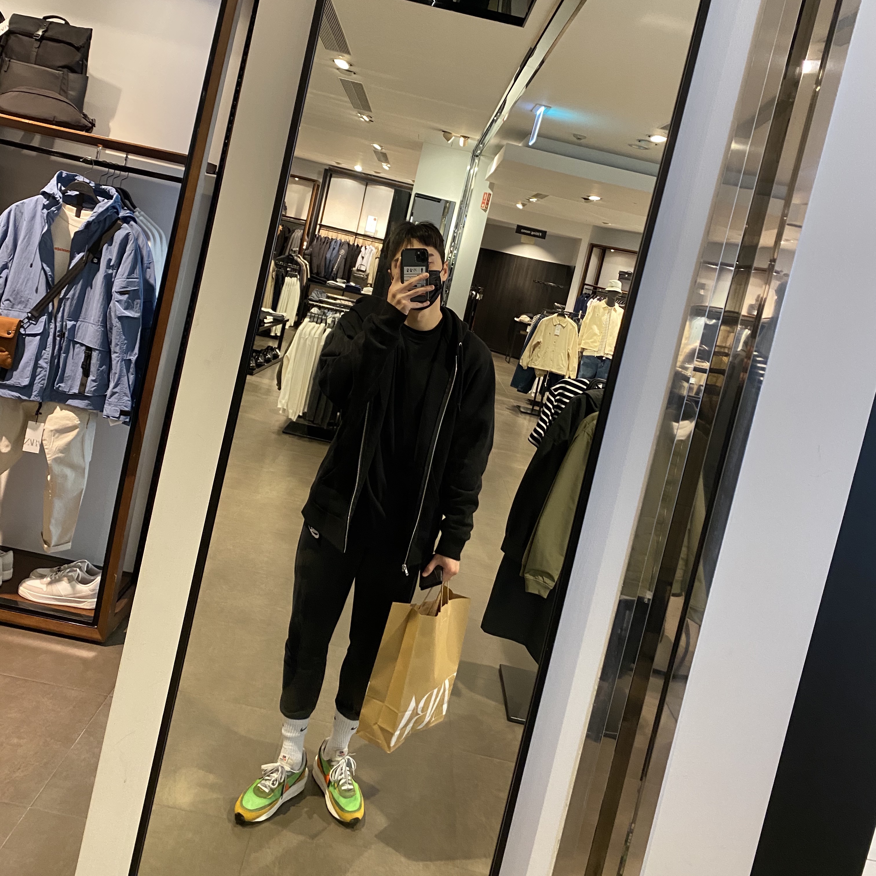 Nike x Sacai LDWaffle Green Multi 착용 스타일