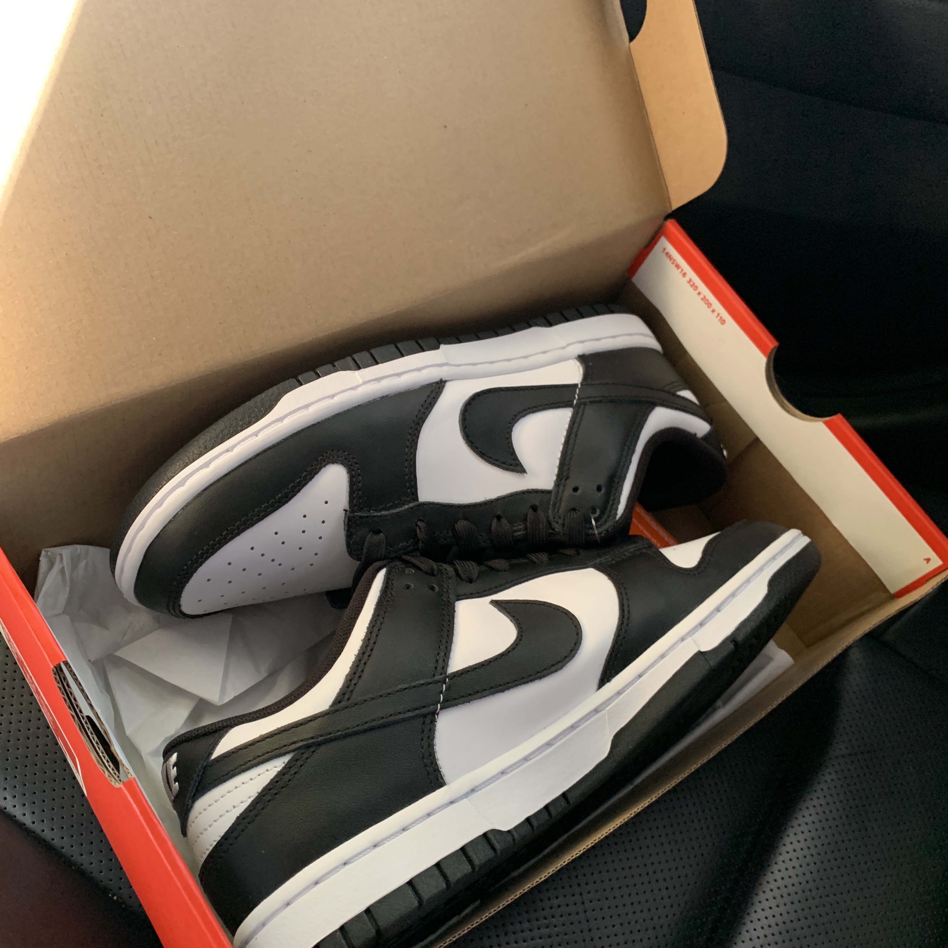 Nike Dunk Low Retro Black 착용 스타일 - 2