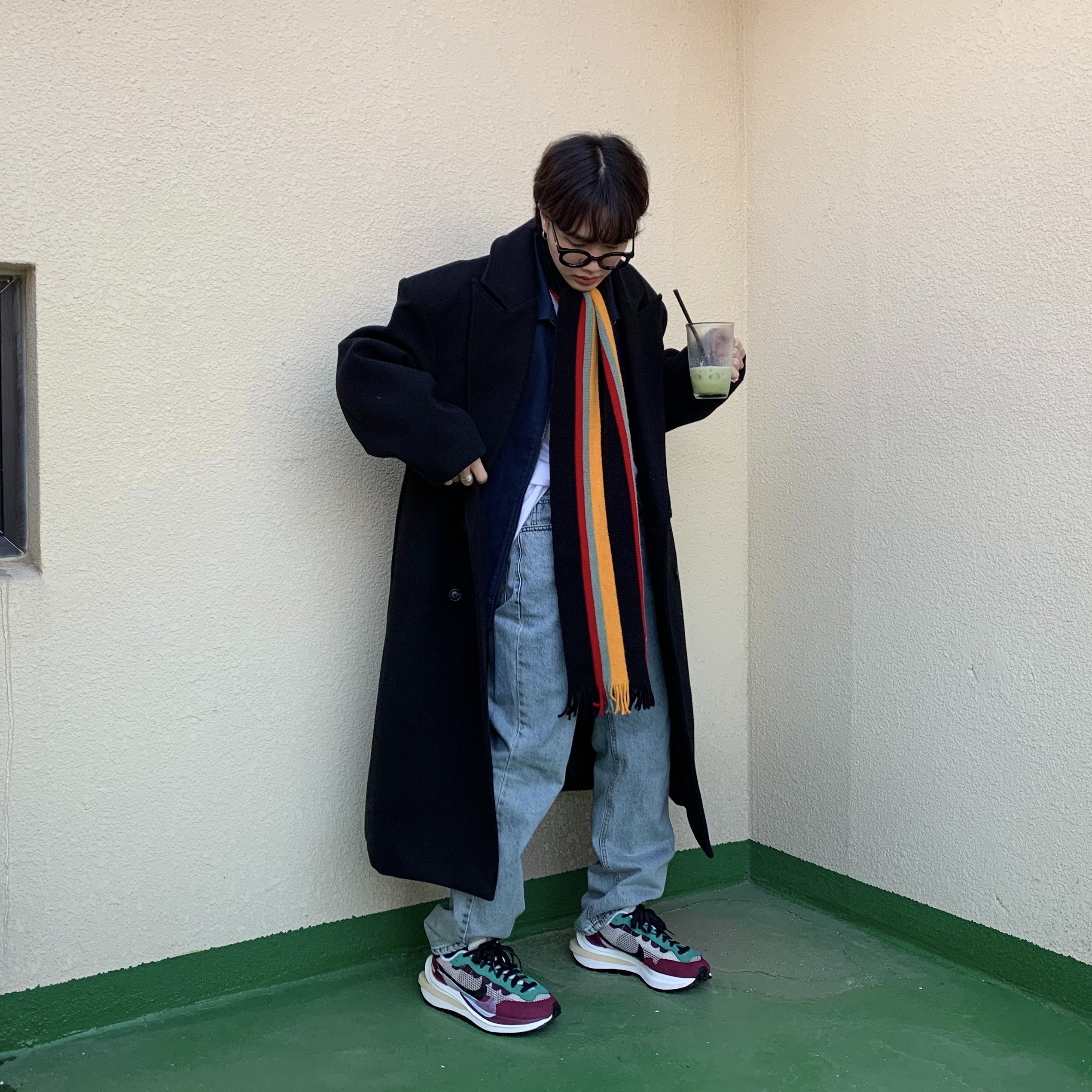 Nike x Sacai VaporWaffle String & Black Villain Red 착용 스타일 - 3