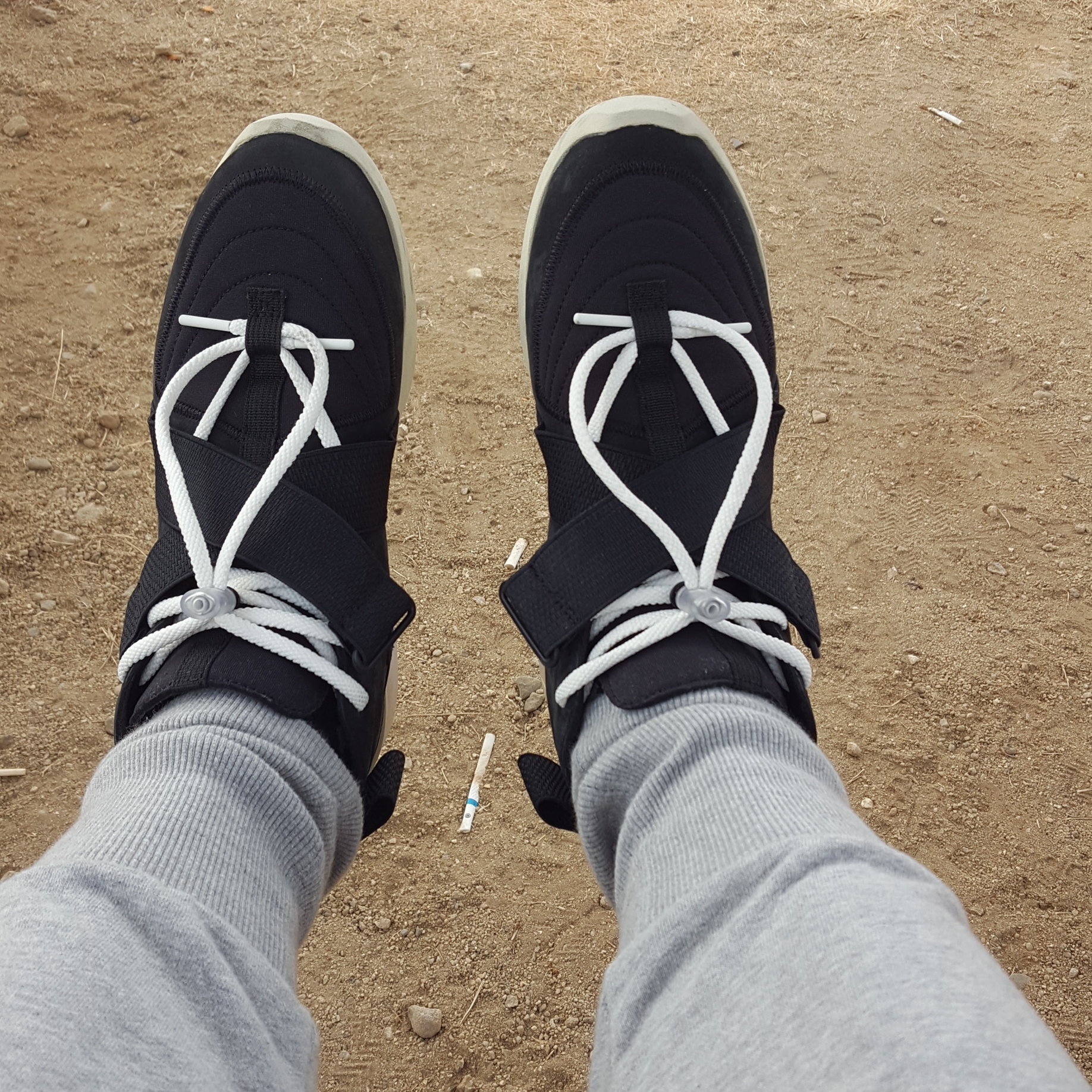 Nike x Fear of God Air Fear of God Raid Black 착용 스타일 - 2