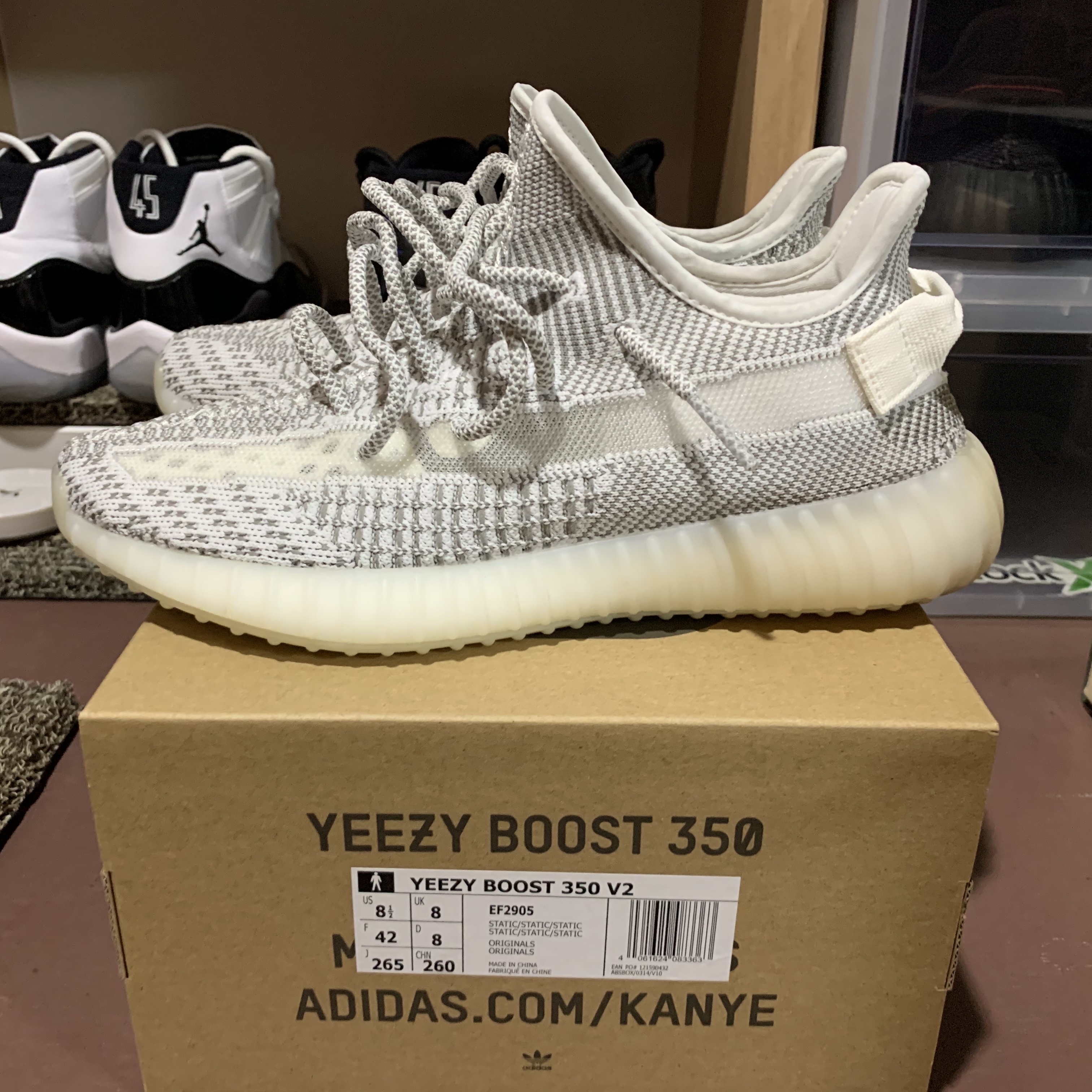 Adidas Yeezy Boost 350 V2 Static - Non-Reflective 2018 착용 스타일