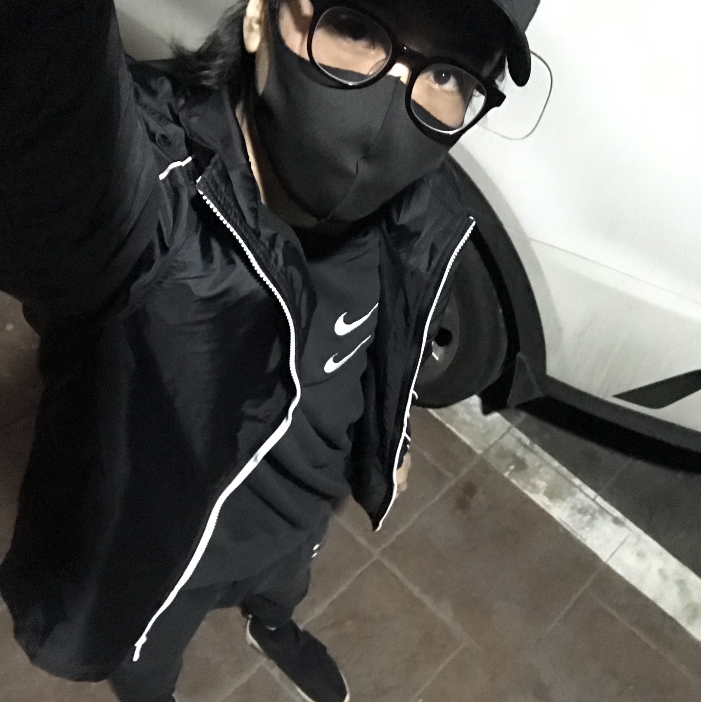 Nike x Fear of God Air Fear of God Moccasin Black 착용 스타일