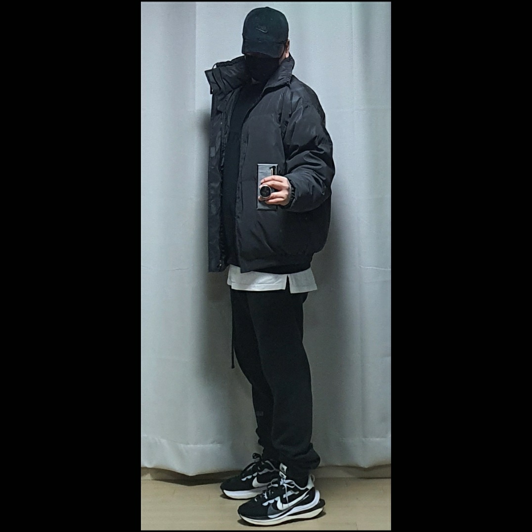 Nike x Sacai VaporWaffle Black White, Essentials Sweatpants Dark Slate/Black 2020 착용 스타일