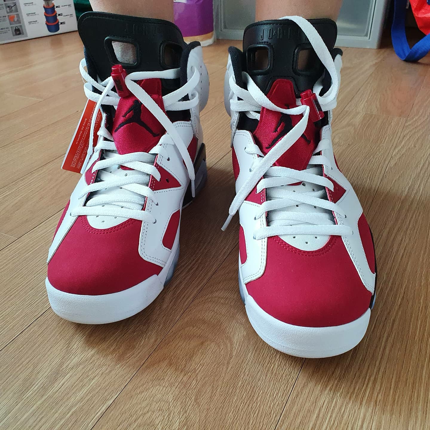 Jordan 6 Retro Carmine 2021 착용 스타일 - 3