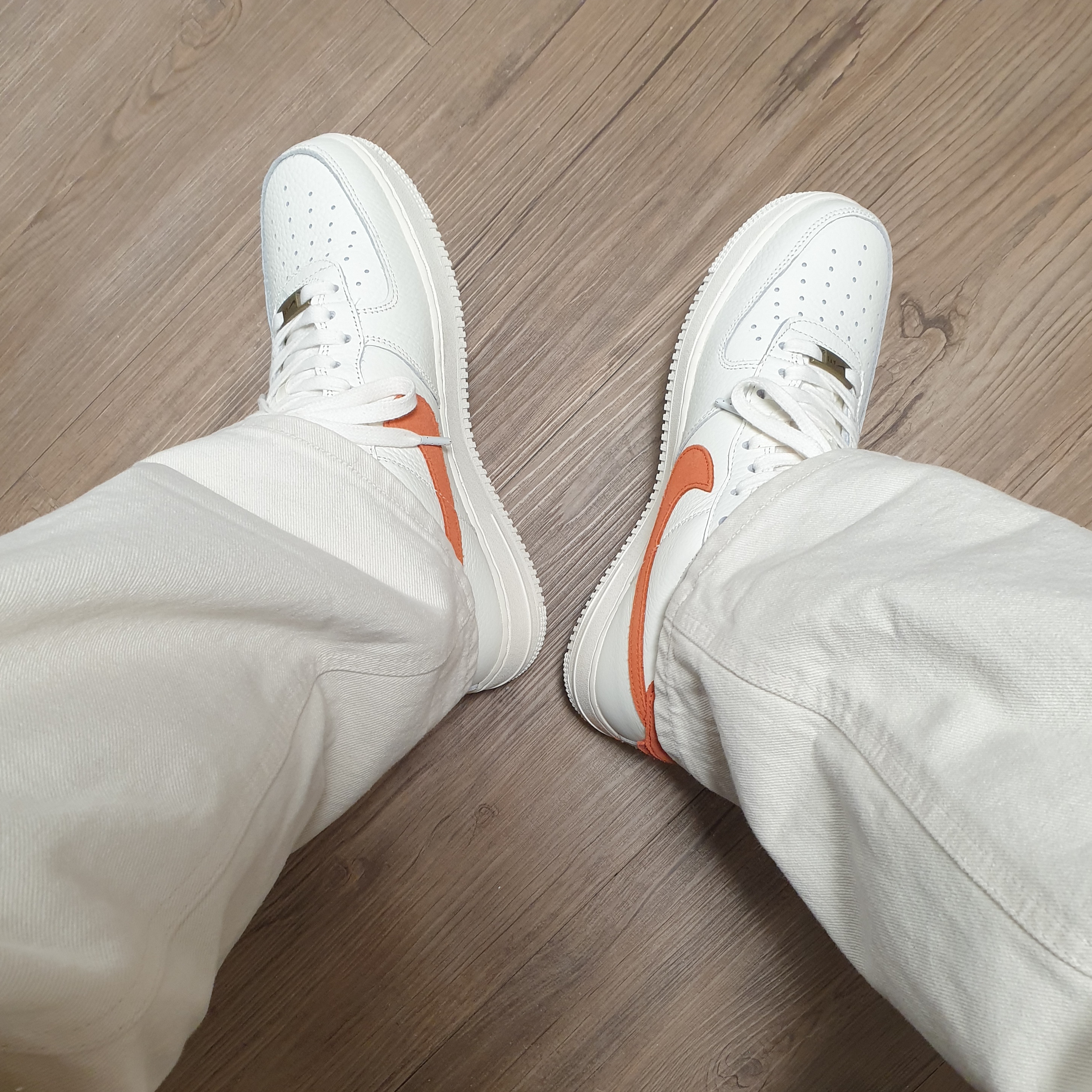 Nike Air Force 1 '07 Craft Mantra Orange 착용 스타일 - 1
