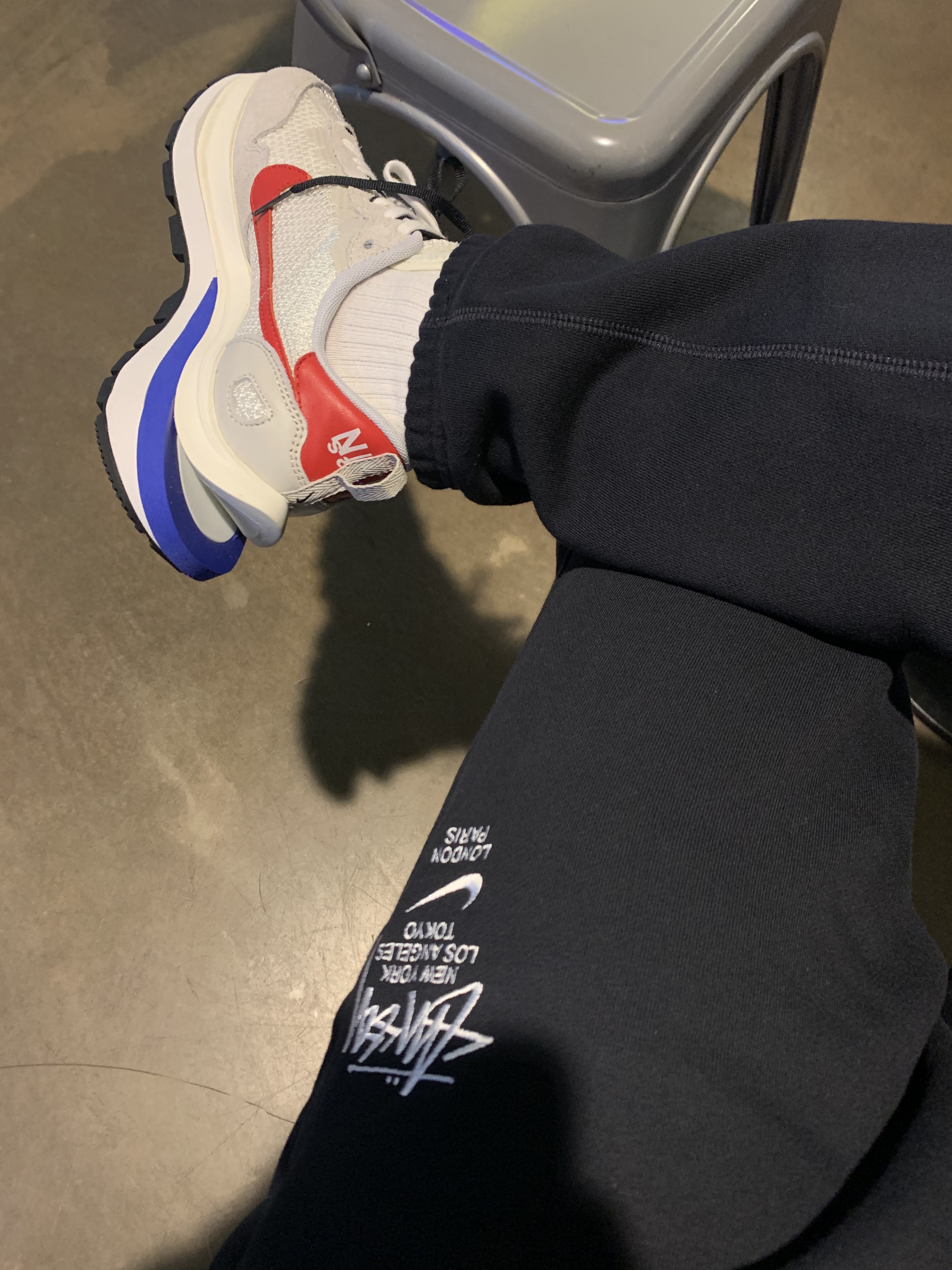 Nike x Sacai VaporWaffle Royal Fuchsia, Nike x Stussy NRG ZR Fleece Pants Black - US/EU 착용 스타일