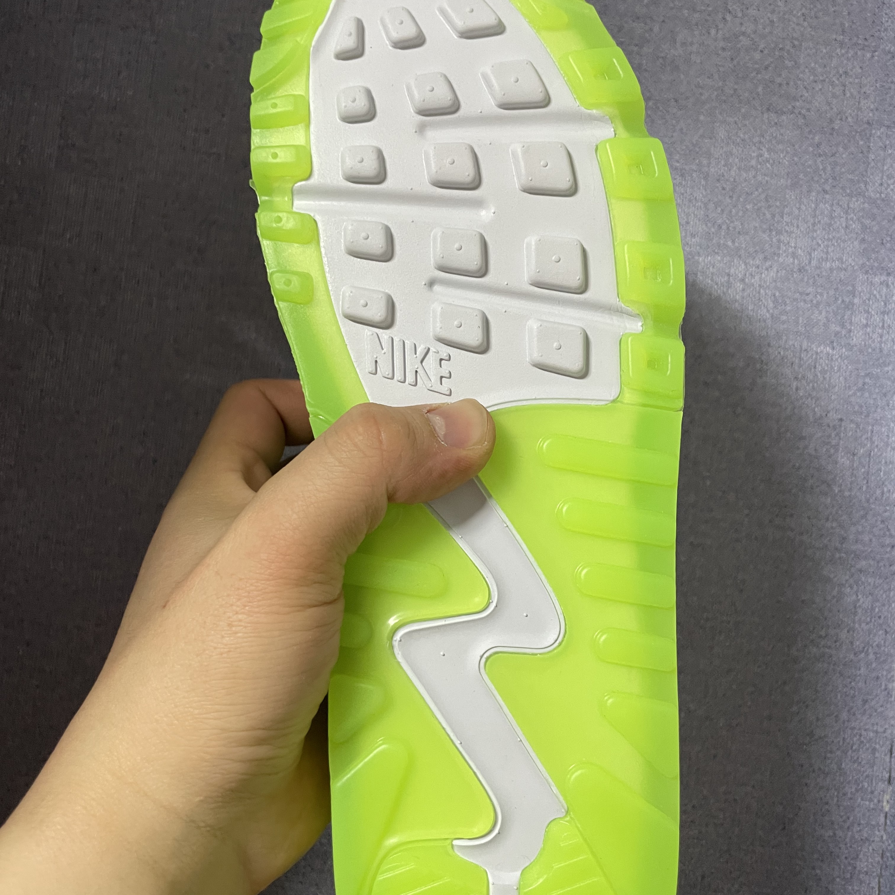 Nike Air Max 90 New Species 착용 스타일 - 2