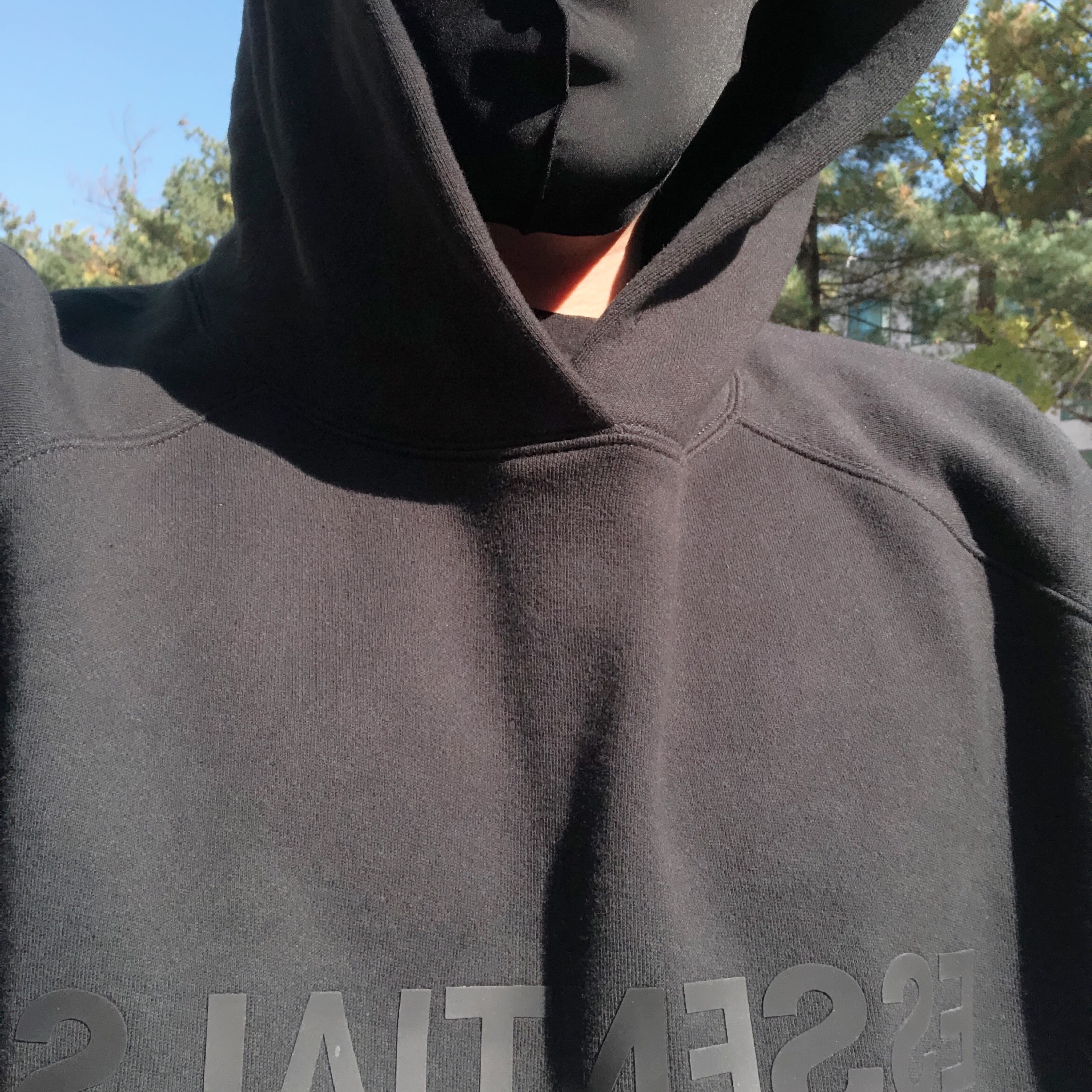 Essentials 3D Silicon Applique Pullover Hoodie Dark Slate/Black 2020, Essentials Sweatpants Dark Slate/Black 2020 착용 스타일