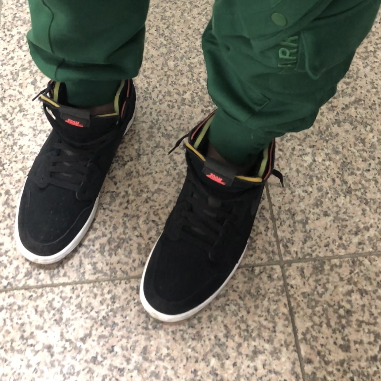 Jordan 1 Zoom Air CMFT Court Black 착용 스타일
