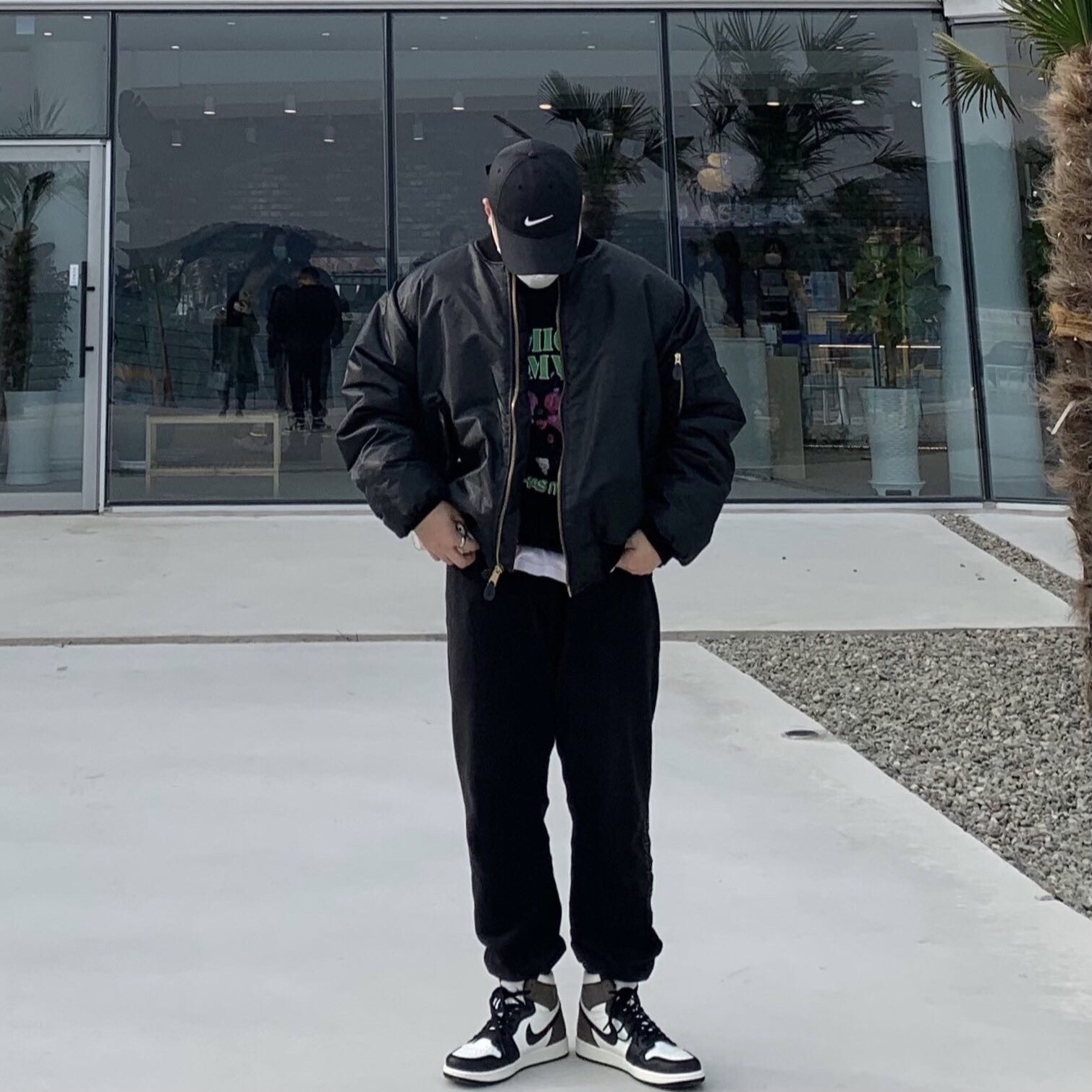 Jordan 1 Retro High OG Black Mocha 착용 스타일