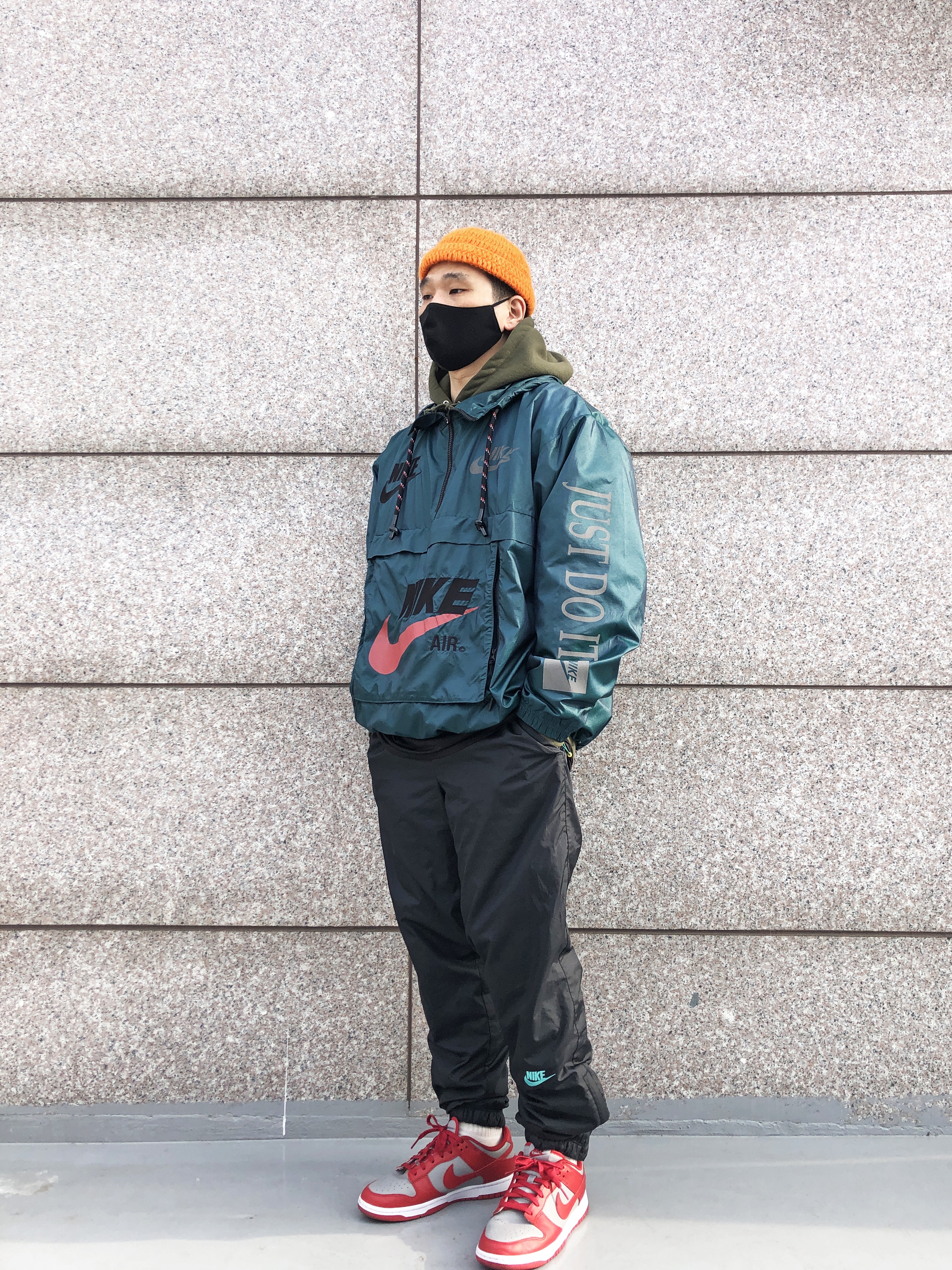 Nike x Cactus Plant Flea Market Anorak Teal, Nike x Atmos NRG Vintage PTHWK Track Pants Black 착용 스타일