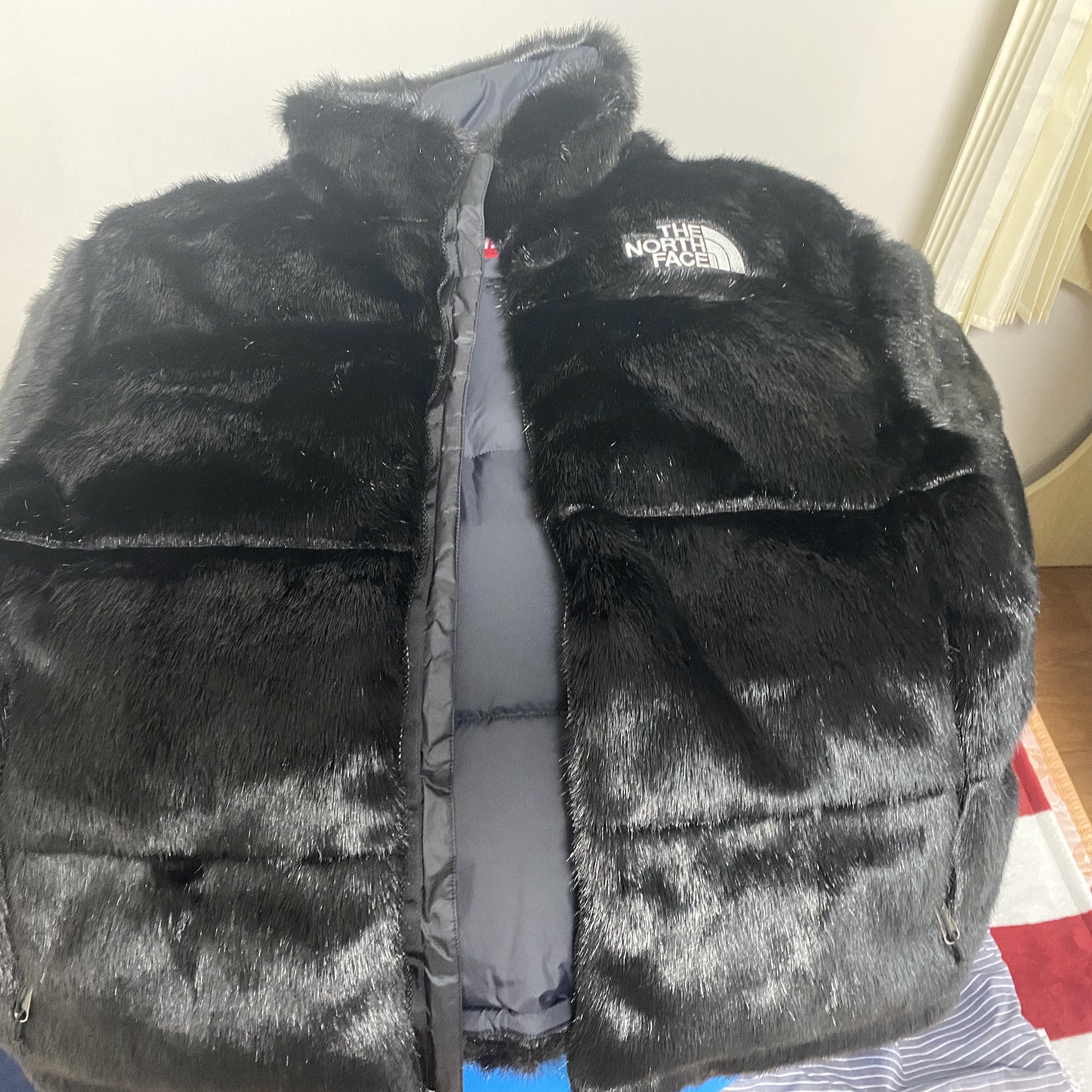 Supreme x The North Face Faux Fur Nuptse Jacket Black - 20FW 착용 스타일