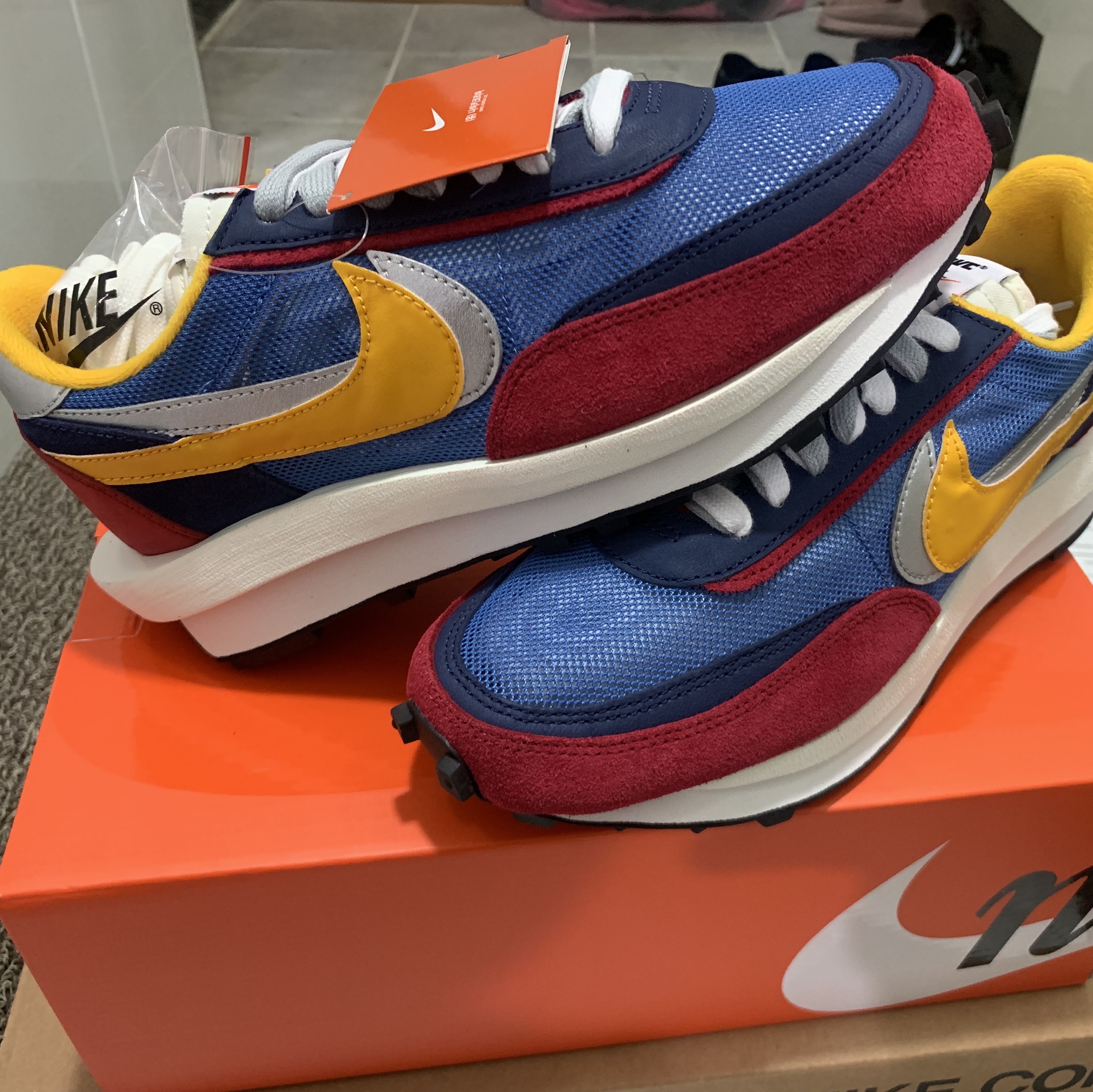 Nike x Sacai LDWaffle Blue Multi 착용 스타일