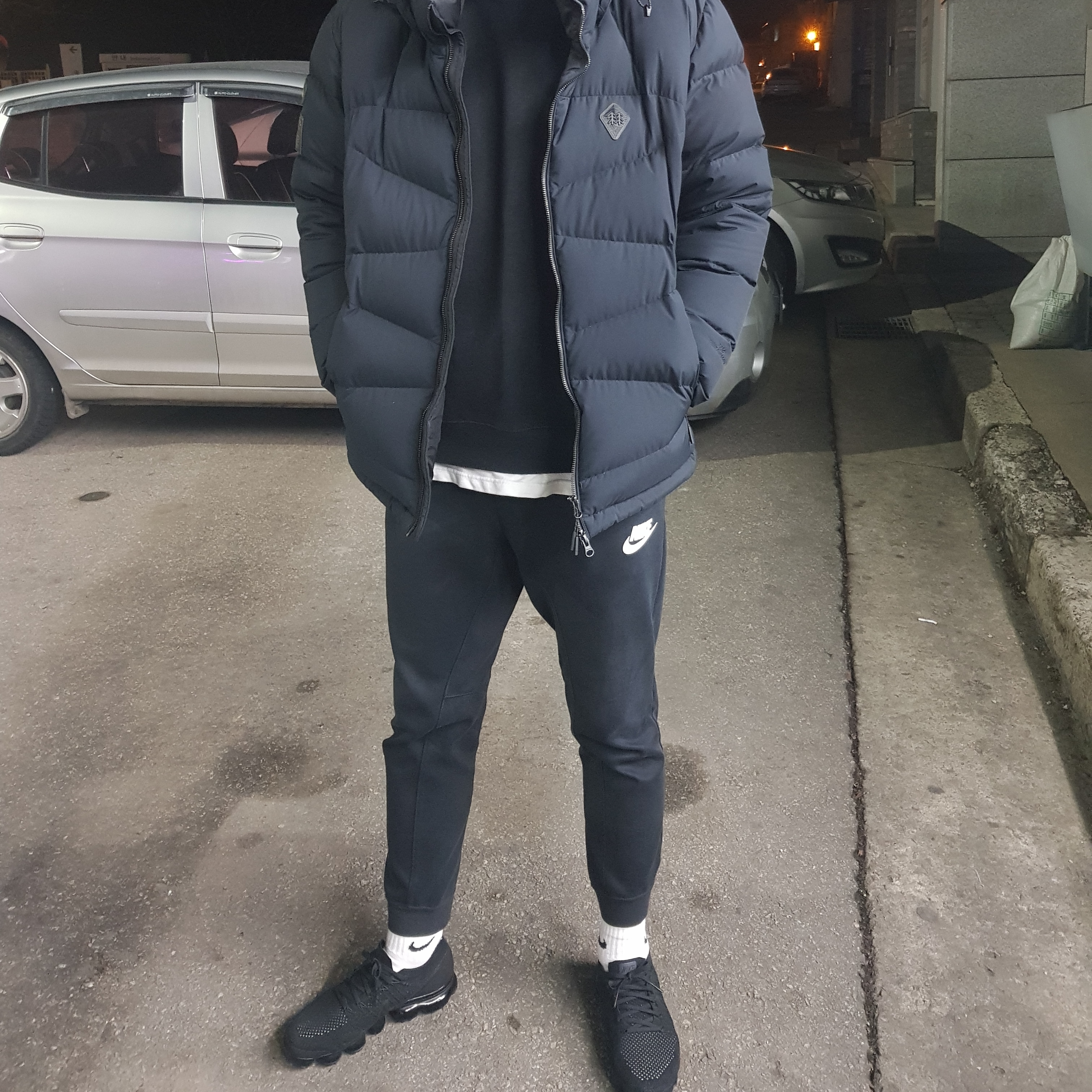 Nike Air VaporMax Triple Black 2.0 착용 스타일