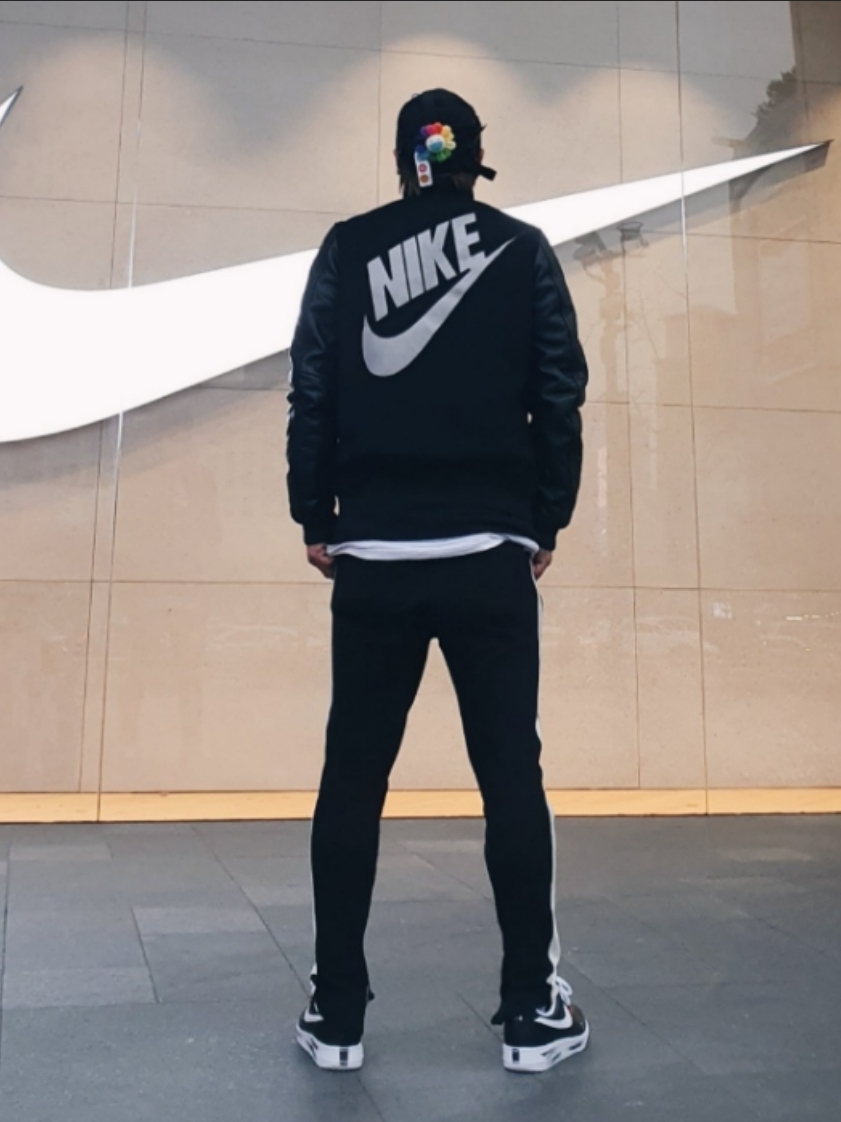 Nike x Peaceminusone Air Force 1 Low Para-Noise 착용 스타일