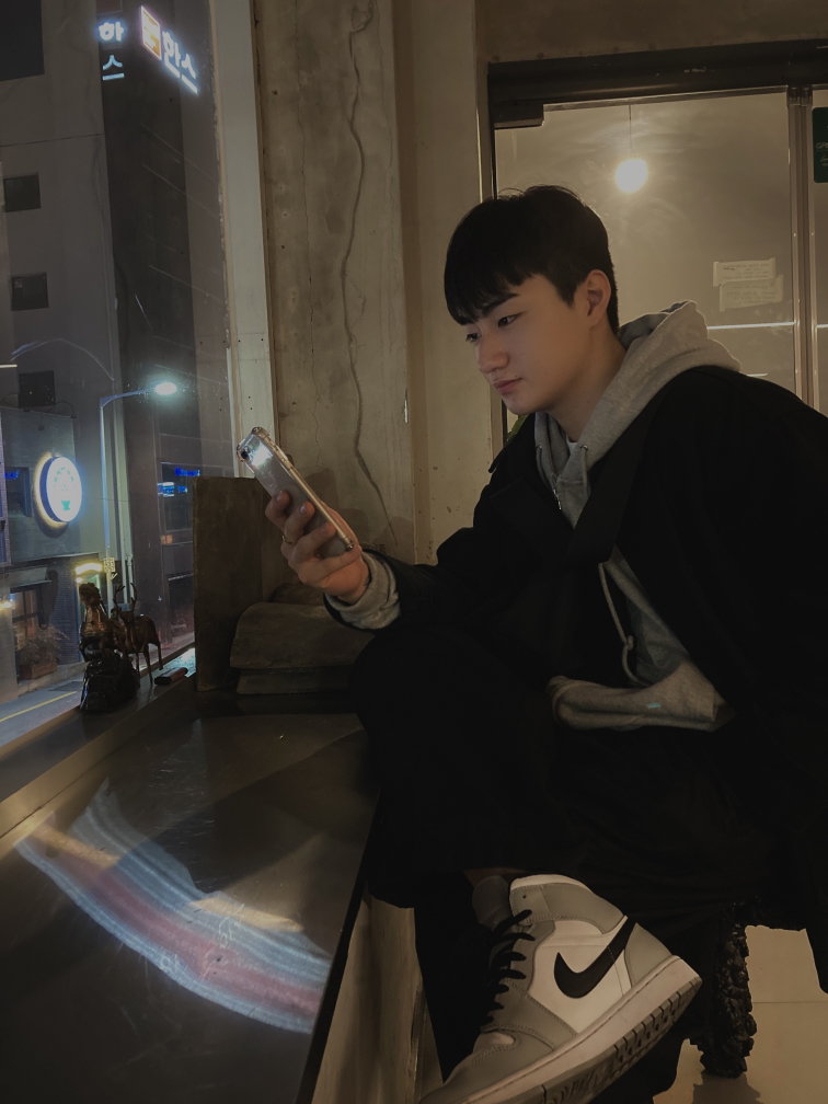 KREAM 프로필 이미지