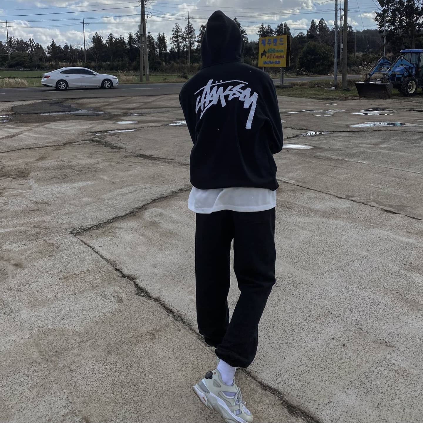 Stussy x Our Legacy Yin Yang Hood Black 착용 스타일 - 2