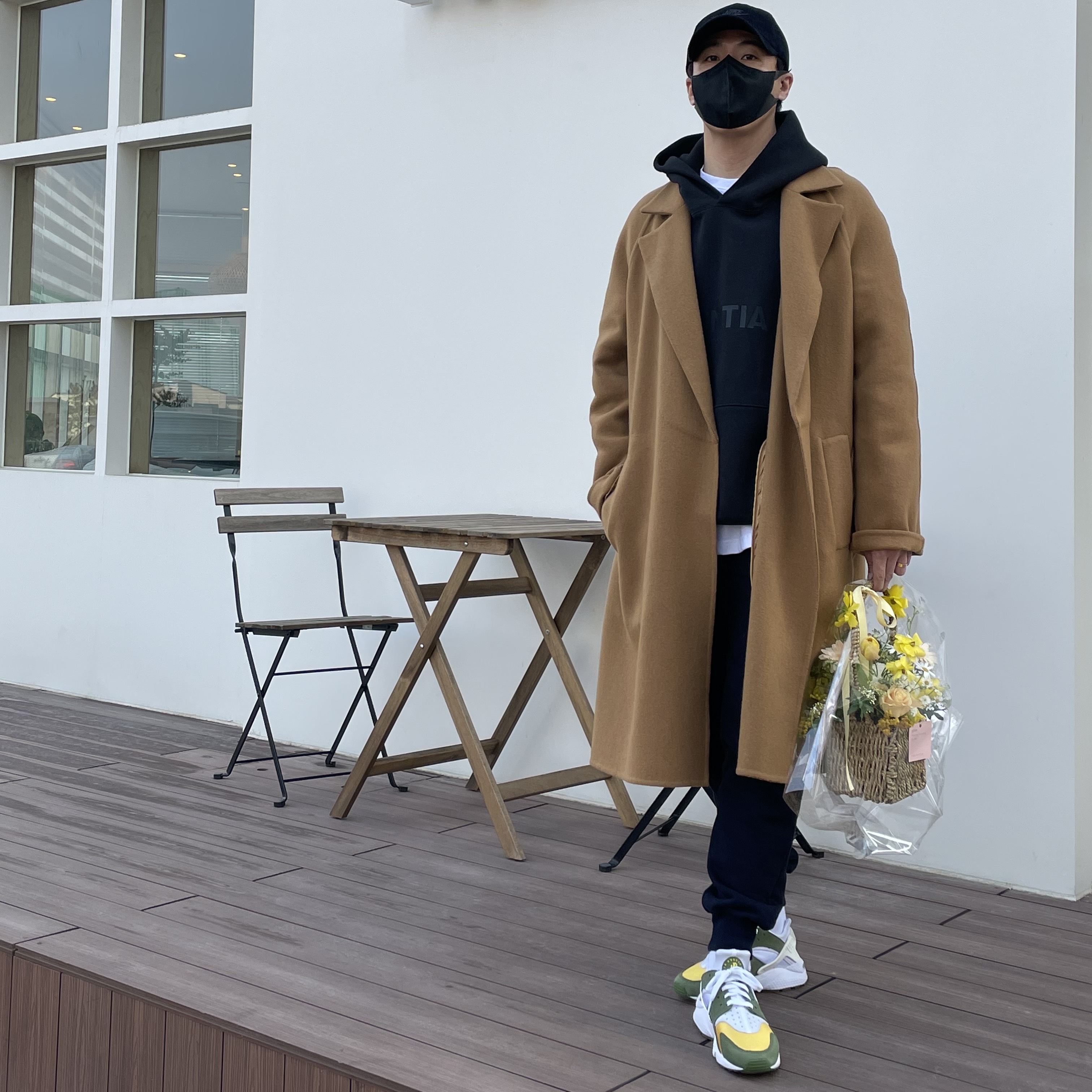 Essentials 3D Silicon Applique Pullover Hoodie Dark Slate/Black 2020, IAB Studio Sweatpants Navy - 21SS 착용 스타일