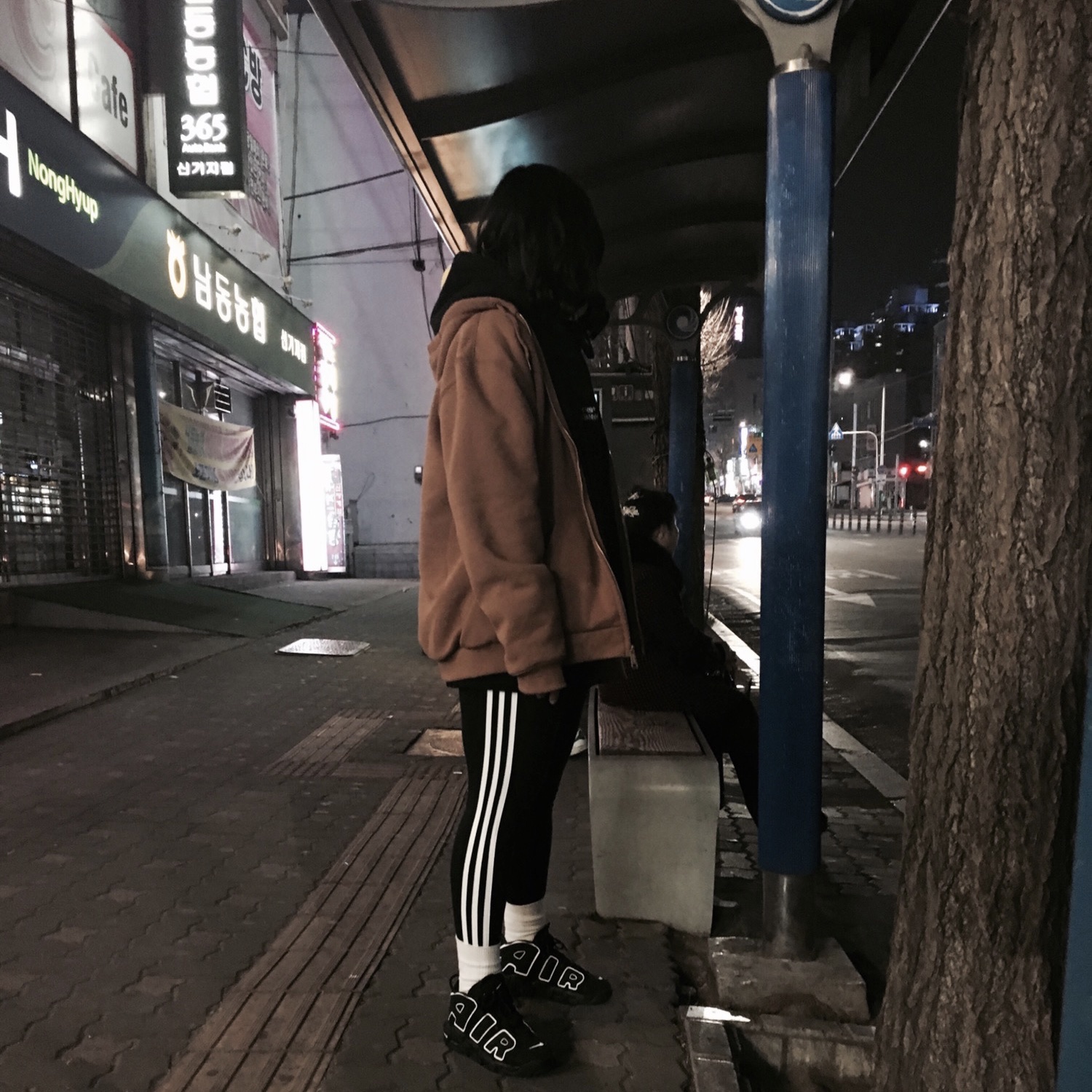 Nike Air More Uptempo Black White 2020 착용 스타일