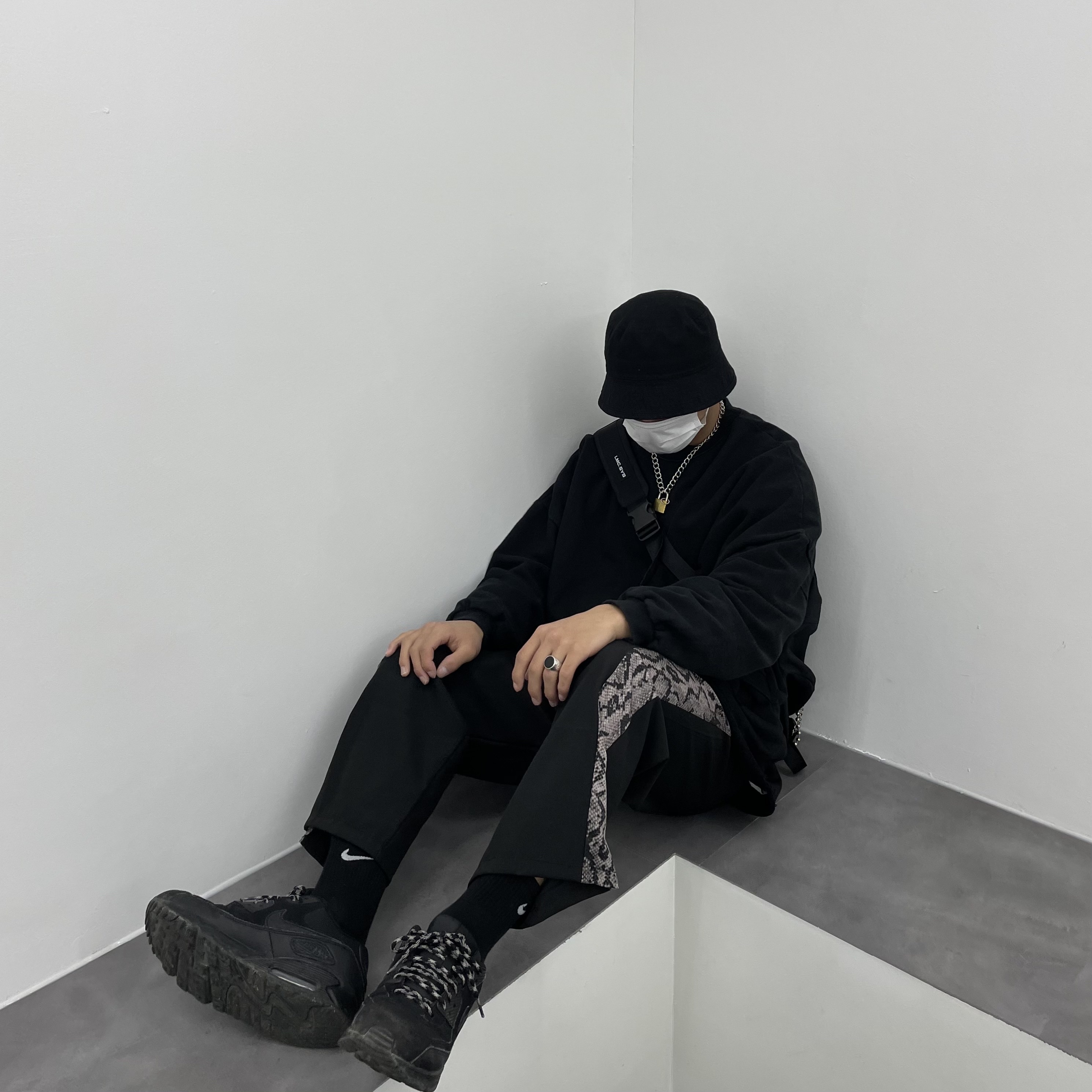 (W) Nike Air Max 90 Pinnacle Obsidian 착용 스타일