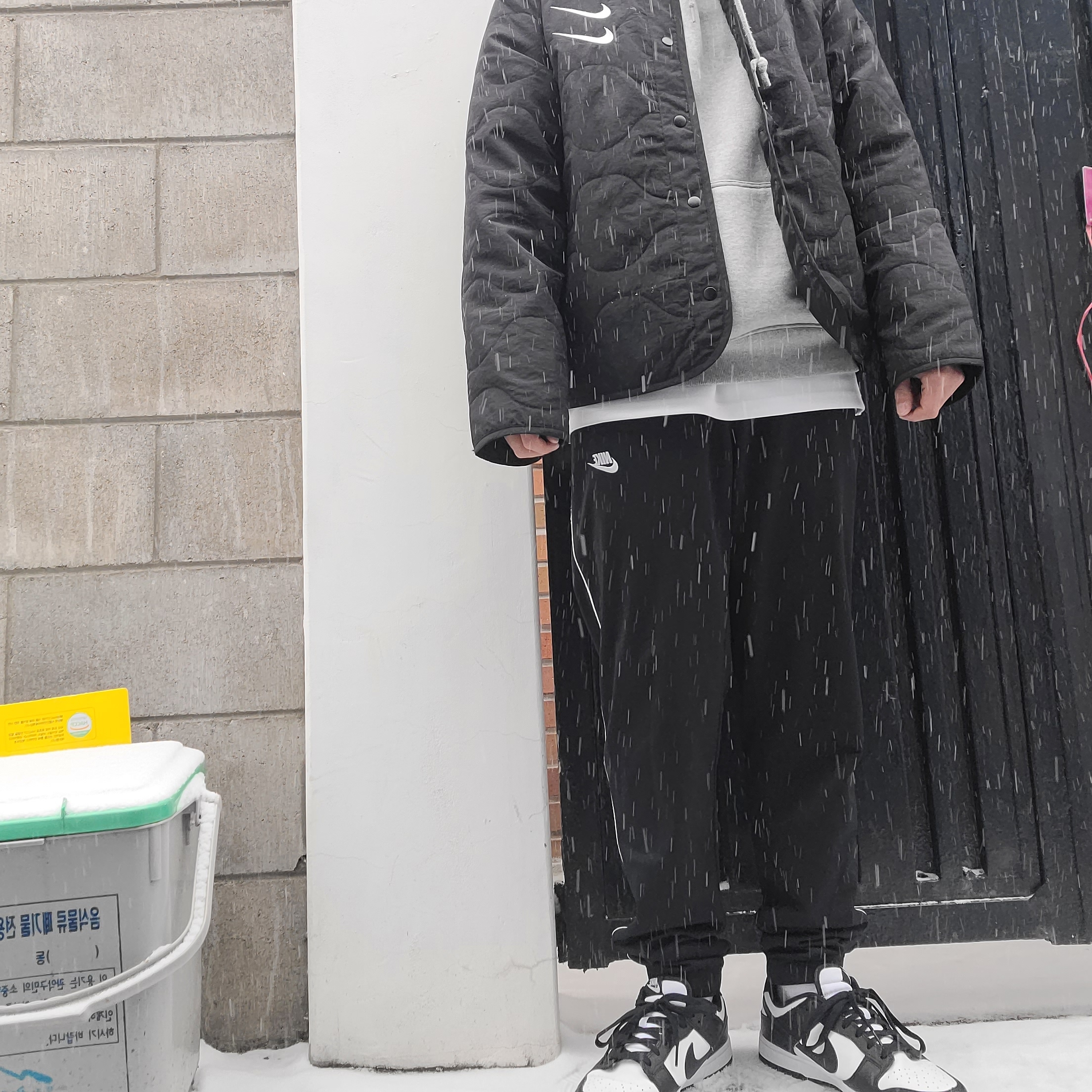 Nike Dunk Low Retro Black 착용 스타일