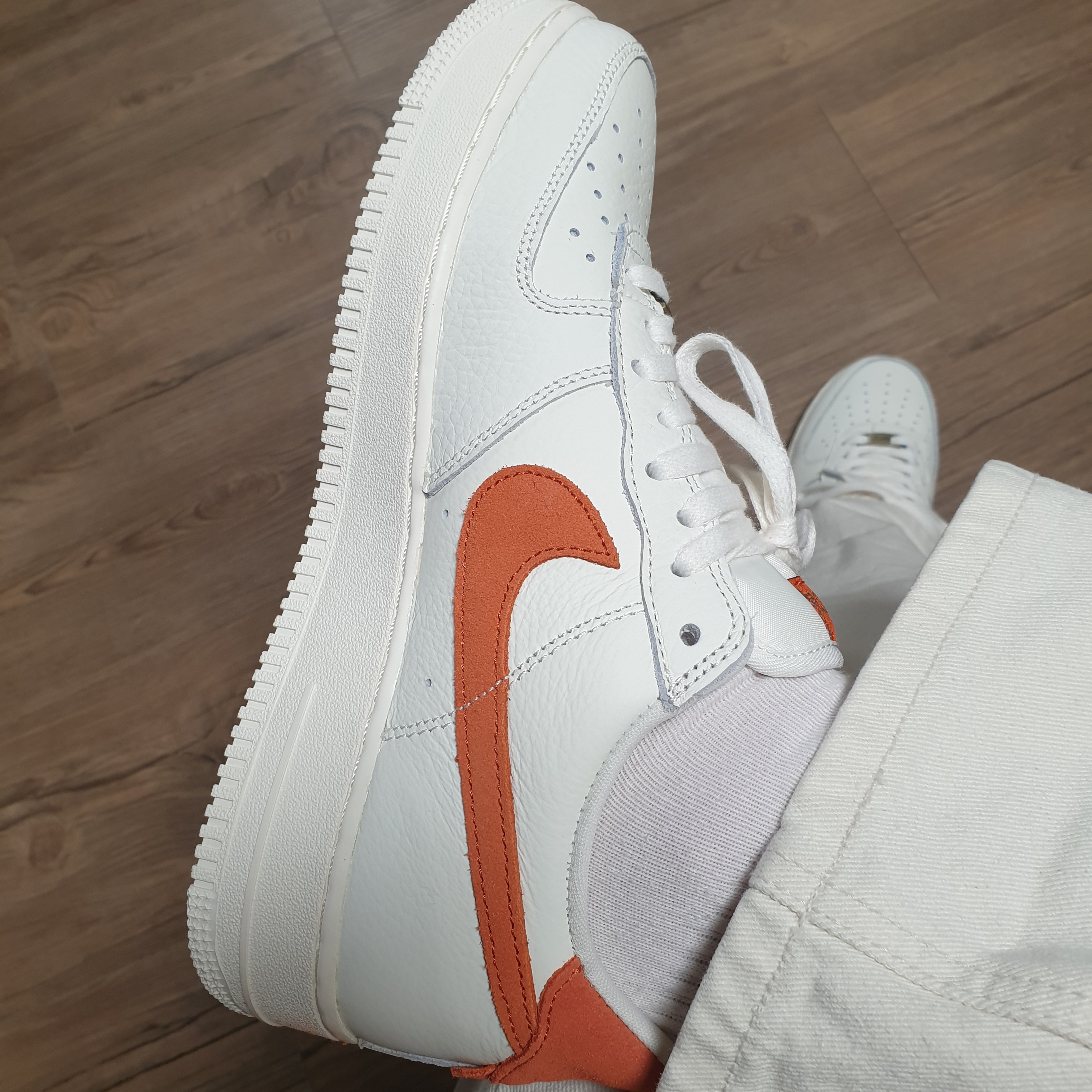 Nike Air Force 1 '07 Craft Mantra Orange 착용 스타일 - 2