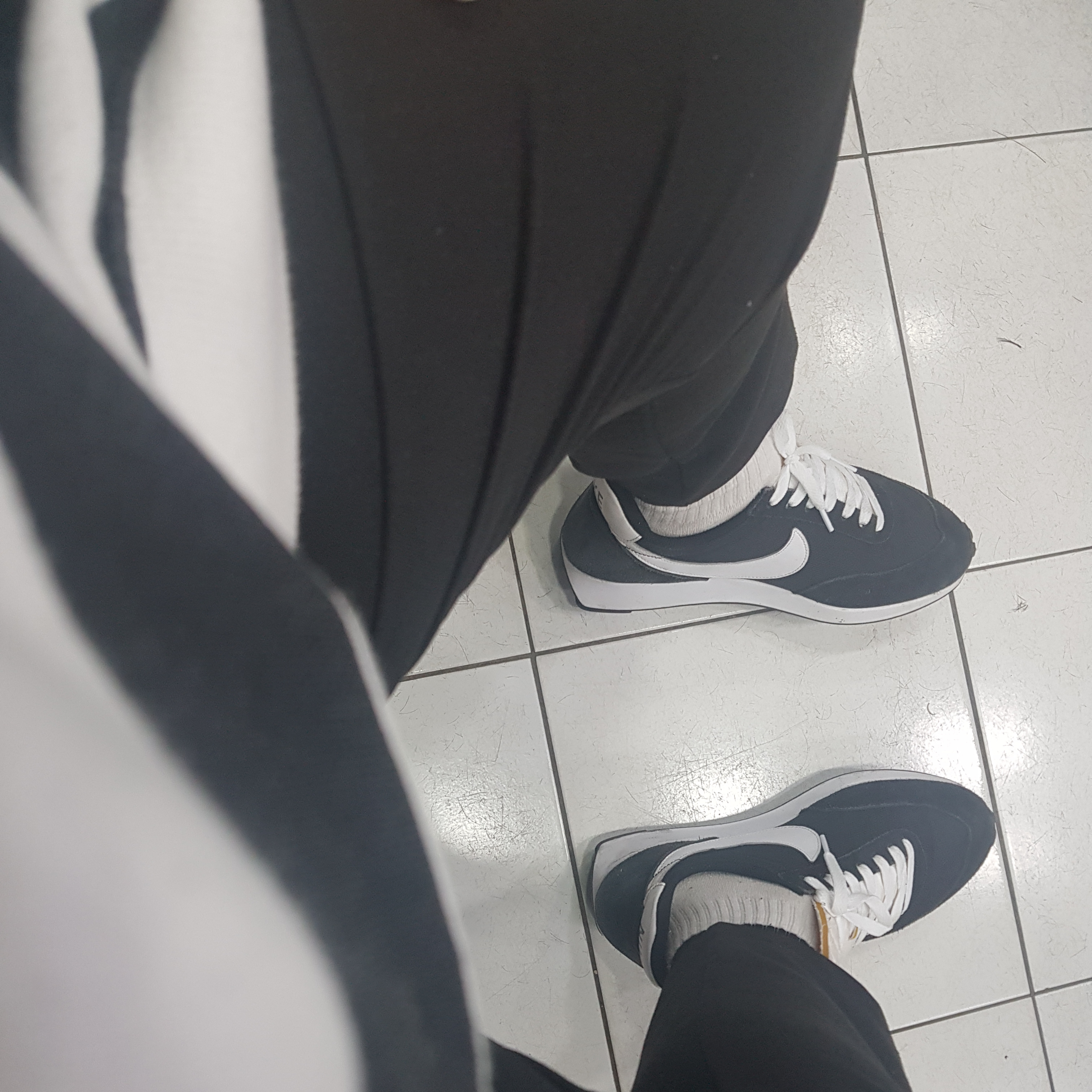 Nike Air Tailwind 79 Black White 착용 스타일