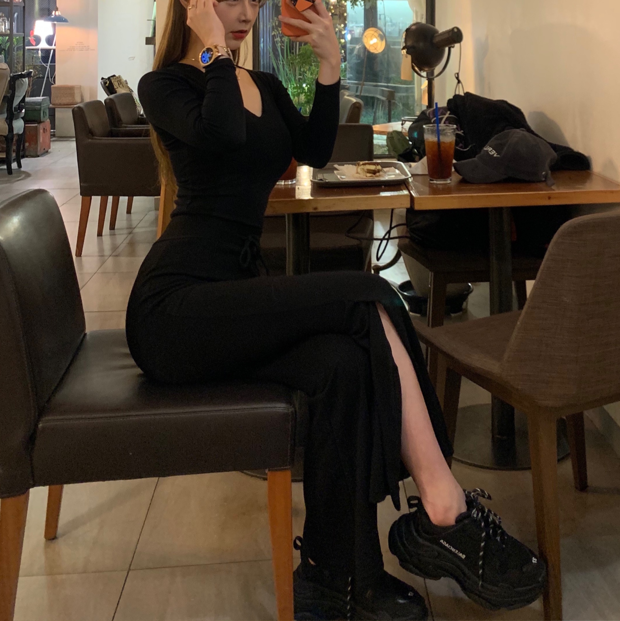 Balenciaga Triple S Trainer Triple Black 착용 스타일