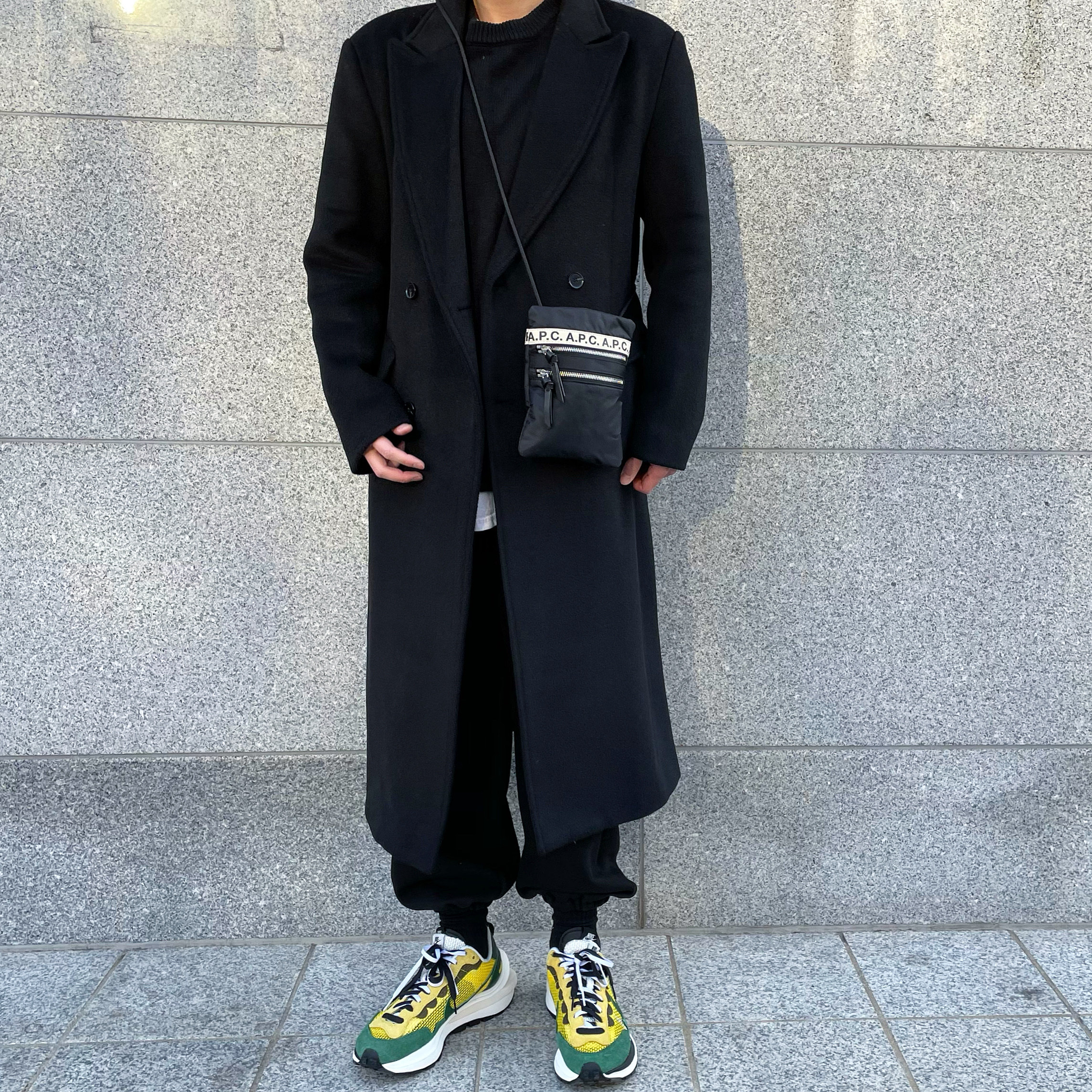 Nike x Sacai VaporWaffle Tour Yellow & Gorge Green Sail 착용 스타일