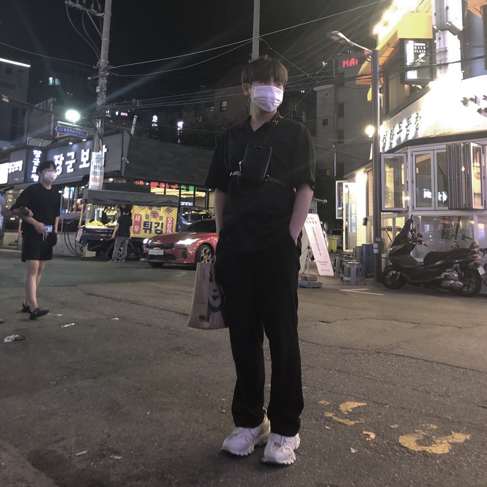 Balenciaga Track Sneakers White 2019 착용 스타일