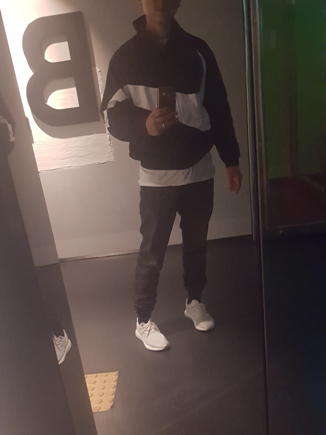Y-3 Pureboost Triple White 착용 스타일 - 2
