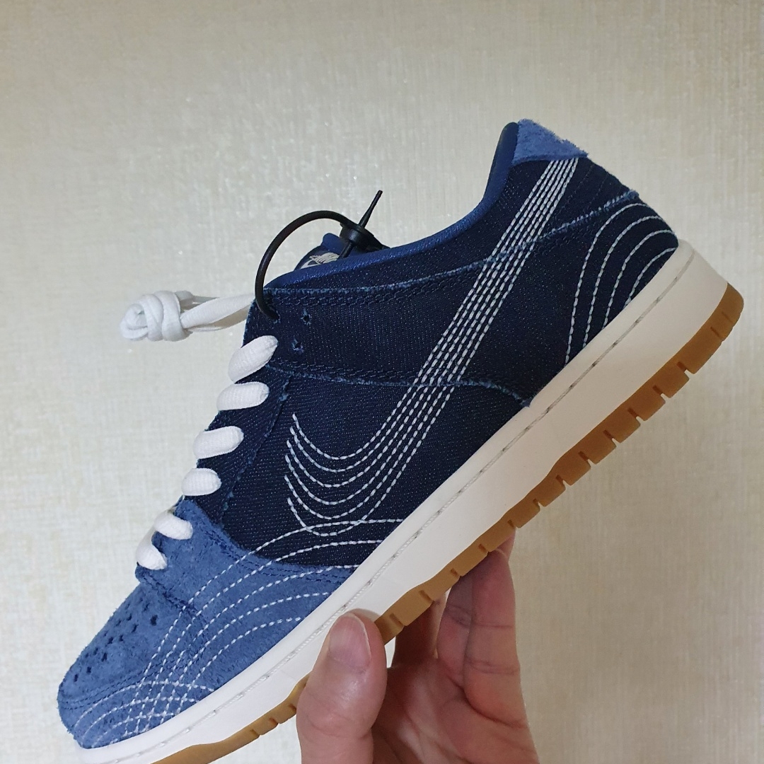 Nike SB Dunk Low Pro Mystic Navy 착용 스타일 - 2
