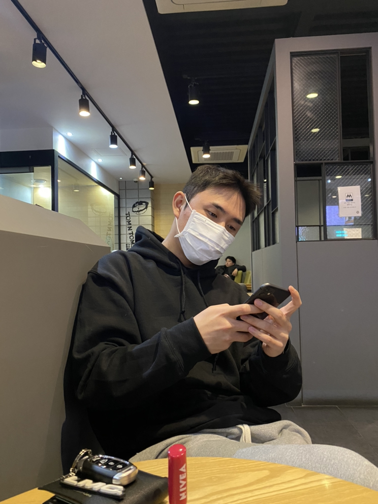 KREAM 프로필 이미지