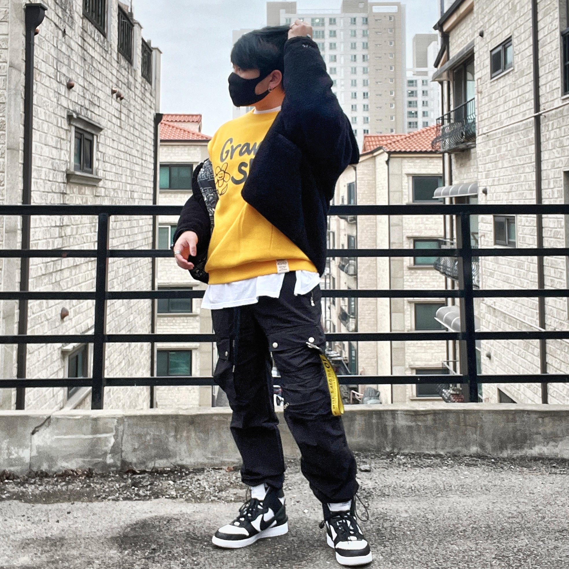 Nike x Ambush Dunk High Black 착용 스타일 - 2