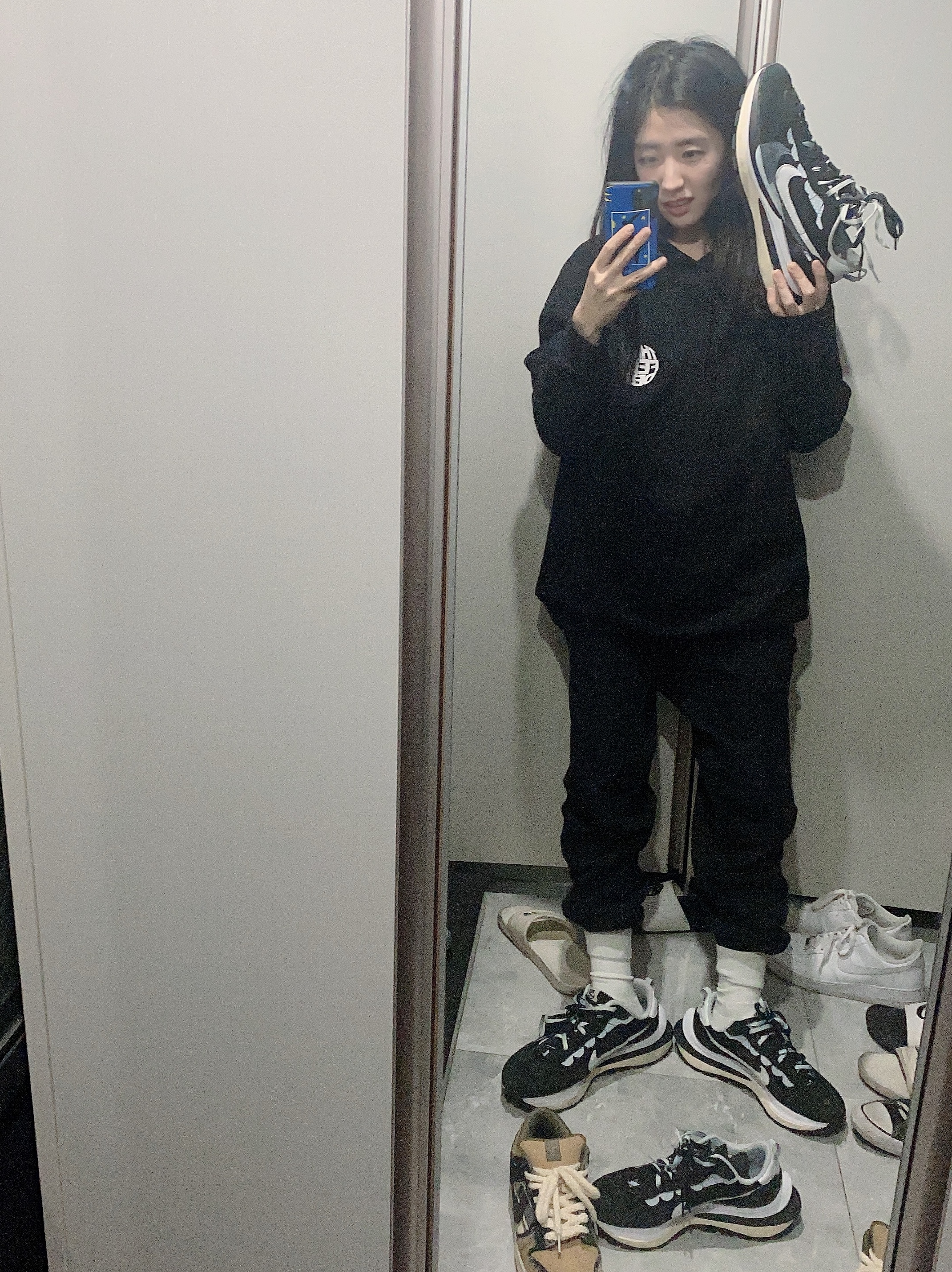 Nike x Sacai VaporWaffle Black White, Nike x Travis Scott SB Dunk Low 착용 스타일