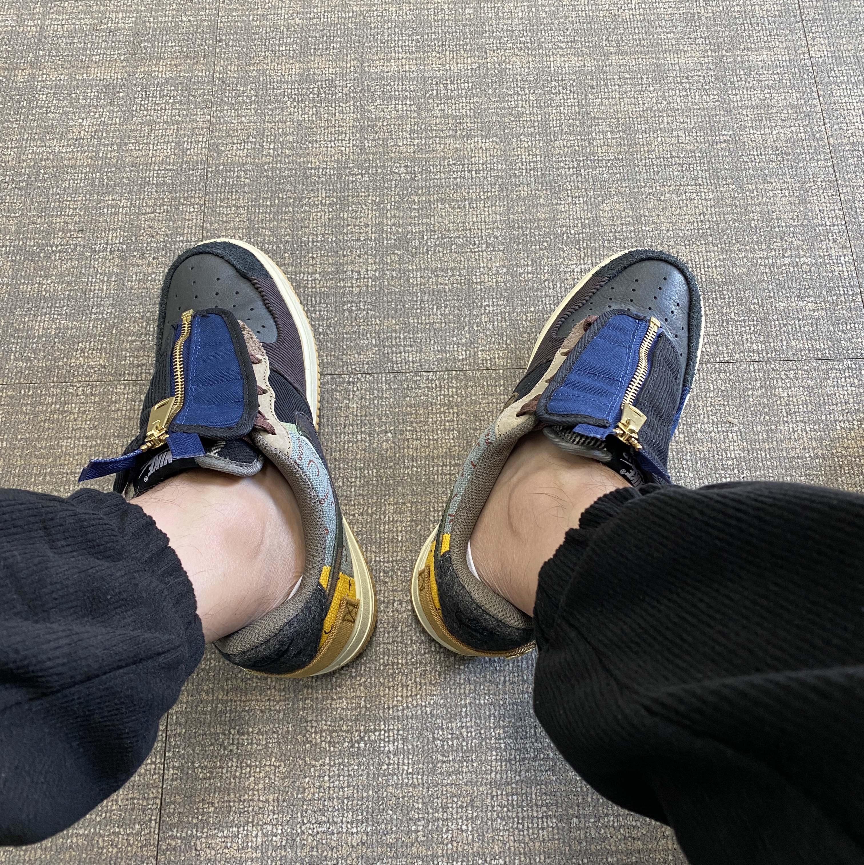 Nike x Travis Scott Air Force 1 Low Cactus Jack 착용 스타일