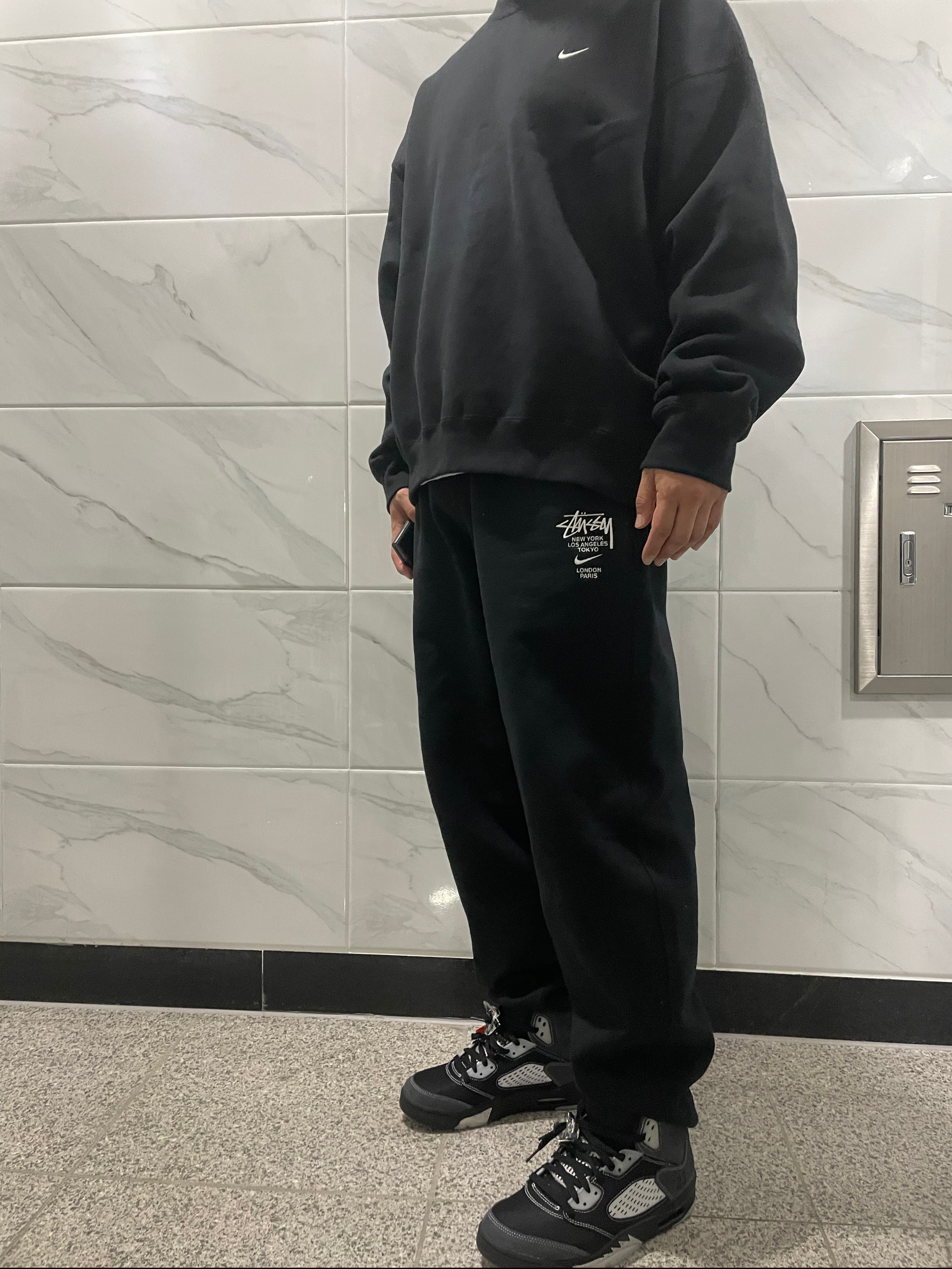 Jordan 5 Retro Anthracite, Nike x Stussy NRG ZR Fleece Pants Black - US/EU 착용 스타일 - 2