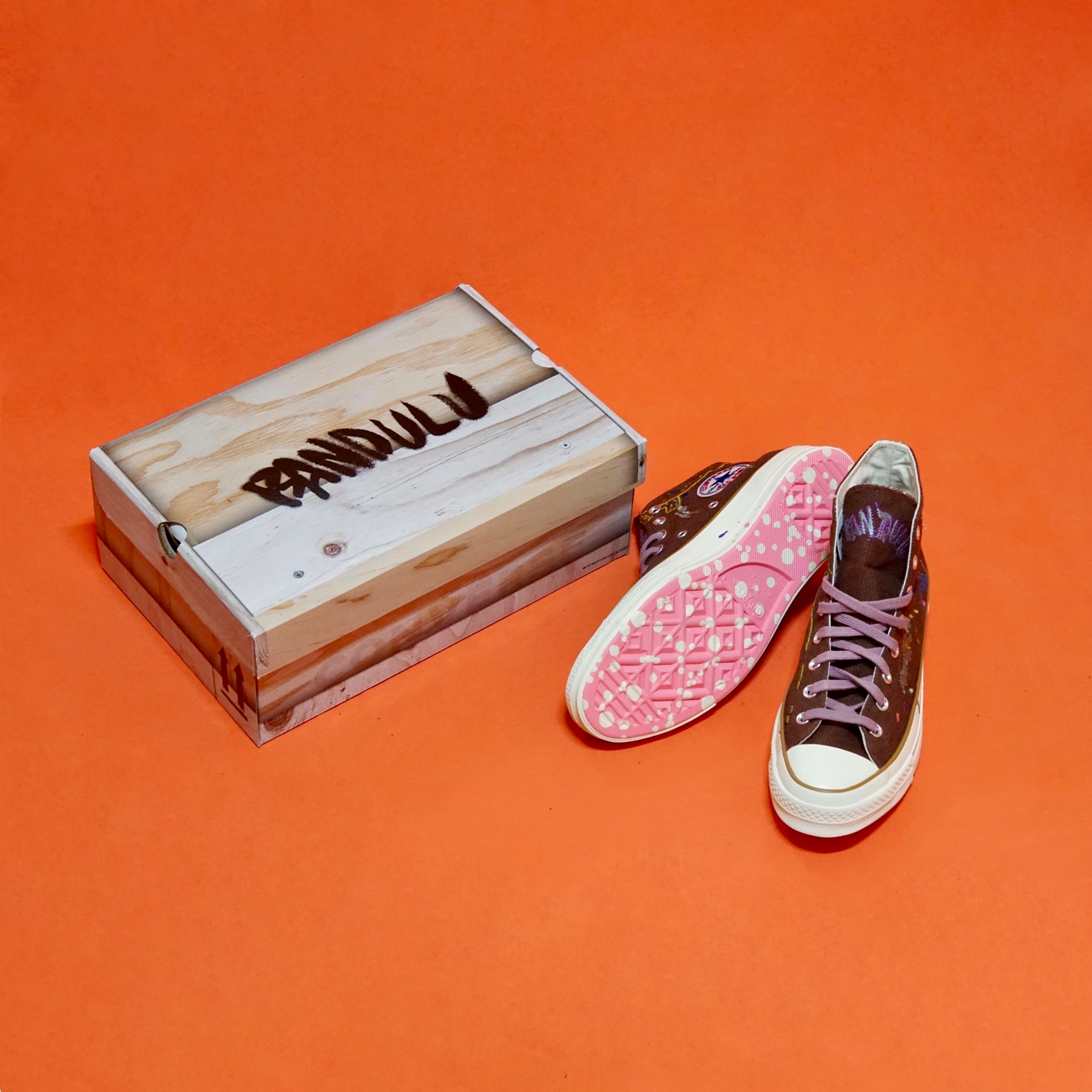 Converse x Bandulu Chuck 70 High Cappuccino 착용 스타일 - 1