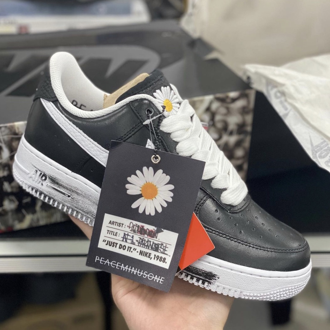 Nike x Peaceminusone Air Force 1 Low Para-Noise 착용 스타일