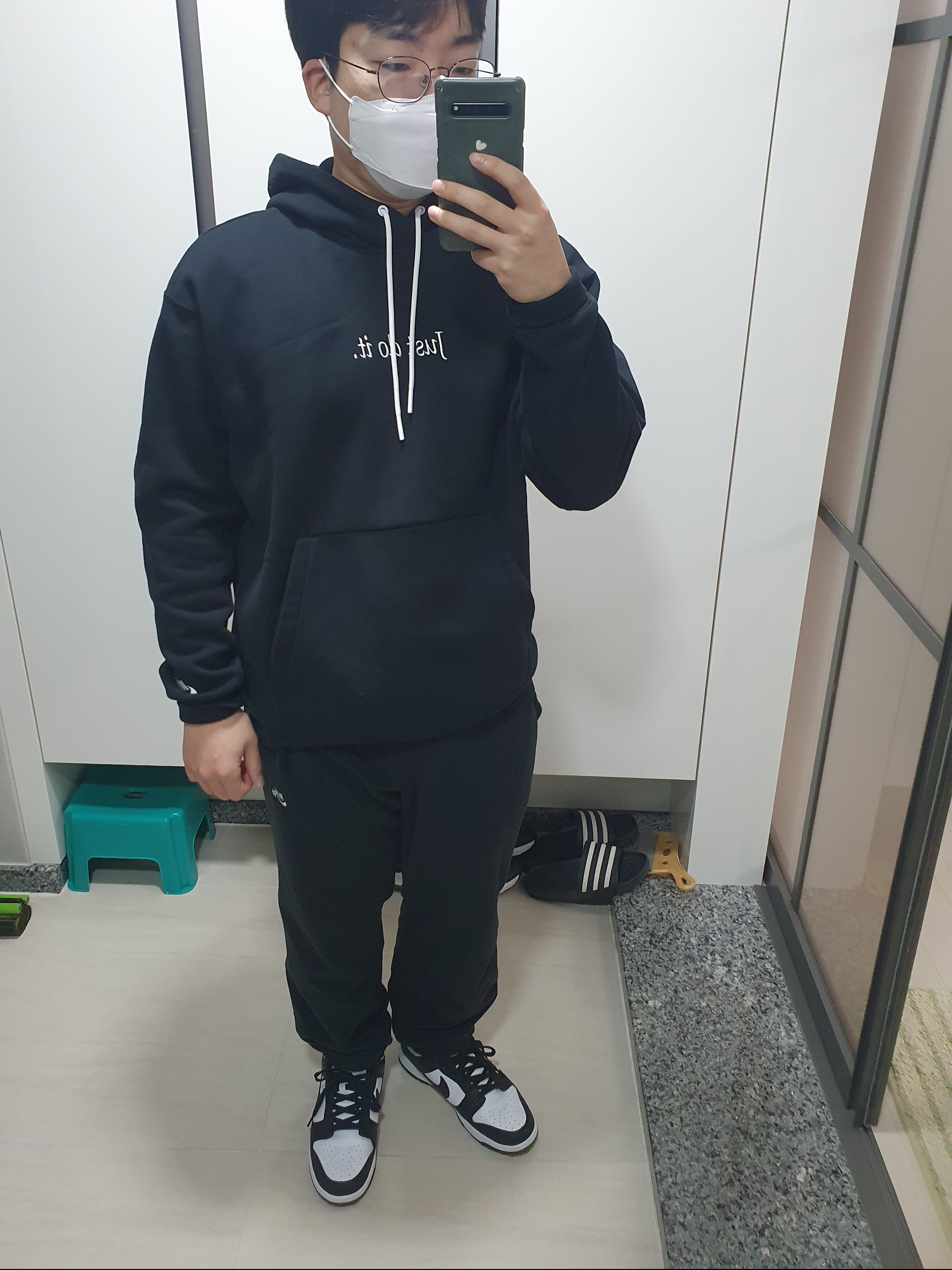 Nike Dunk Low Retro Black 착용 스타일