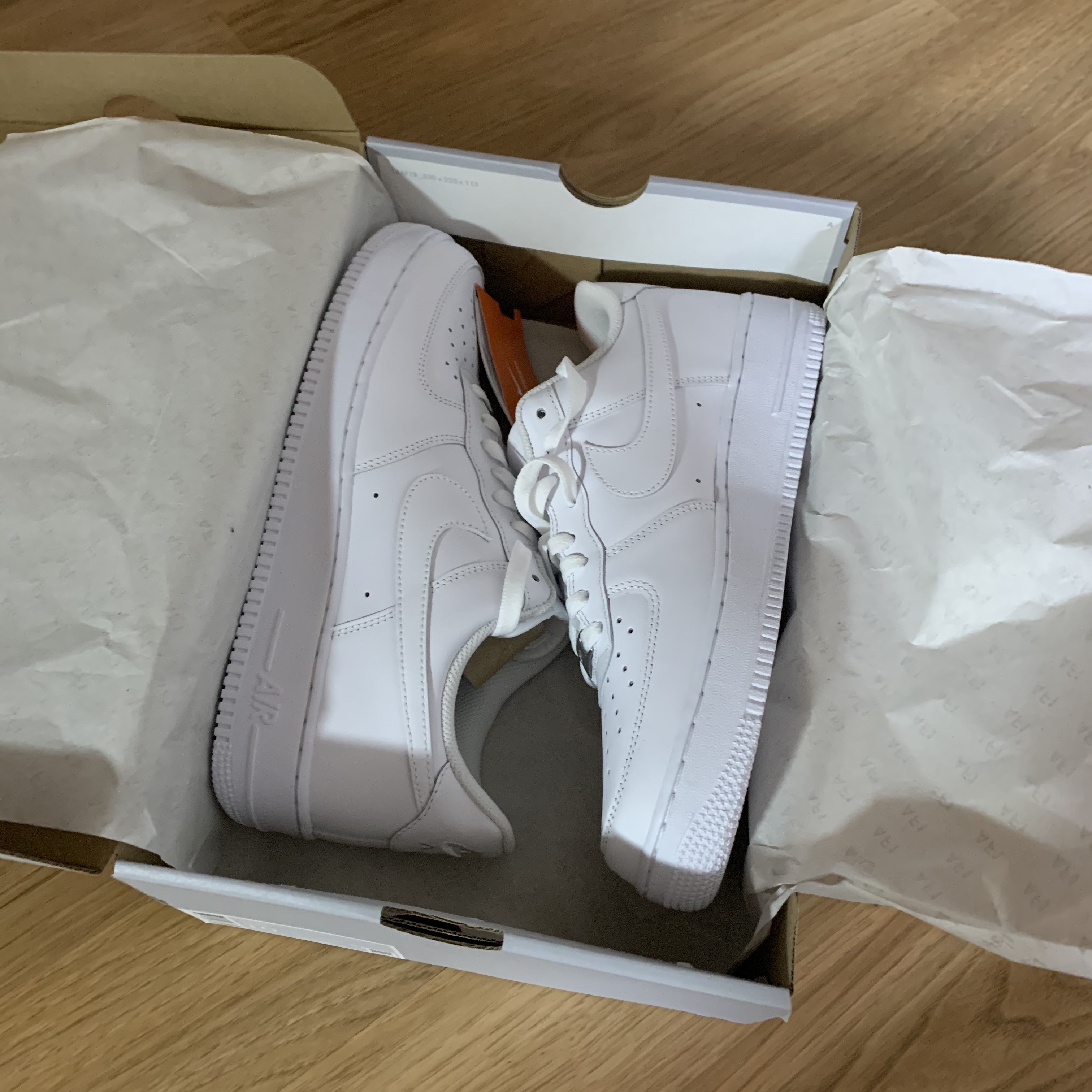 Nike Air Force 1 '07 Low White 착용 스타일