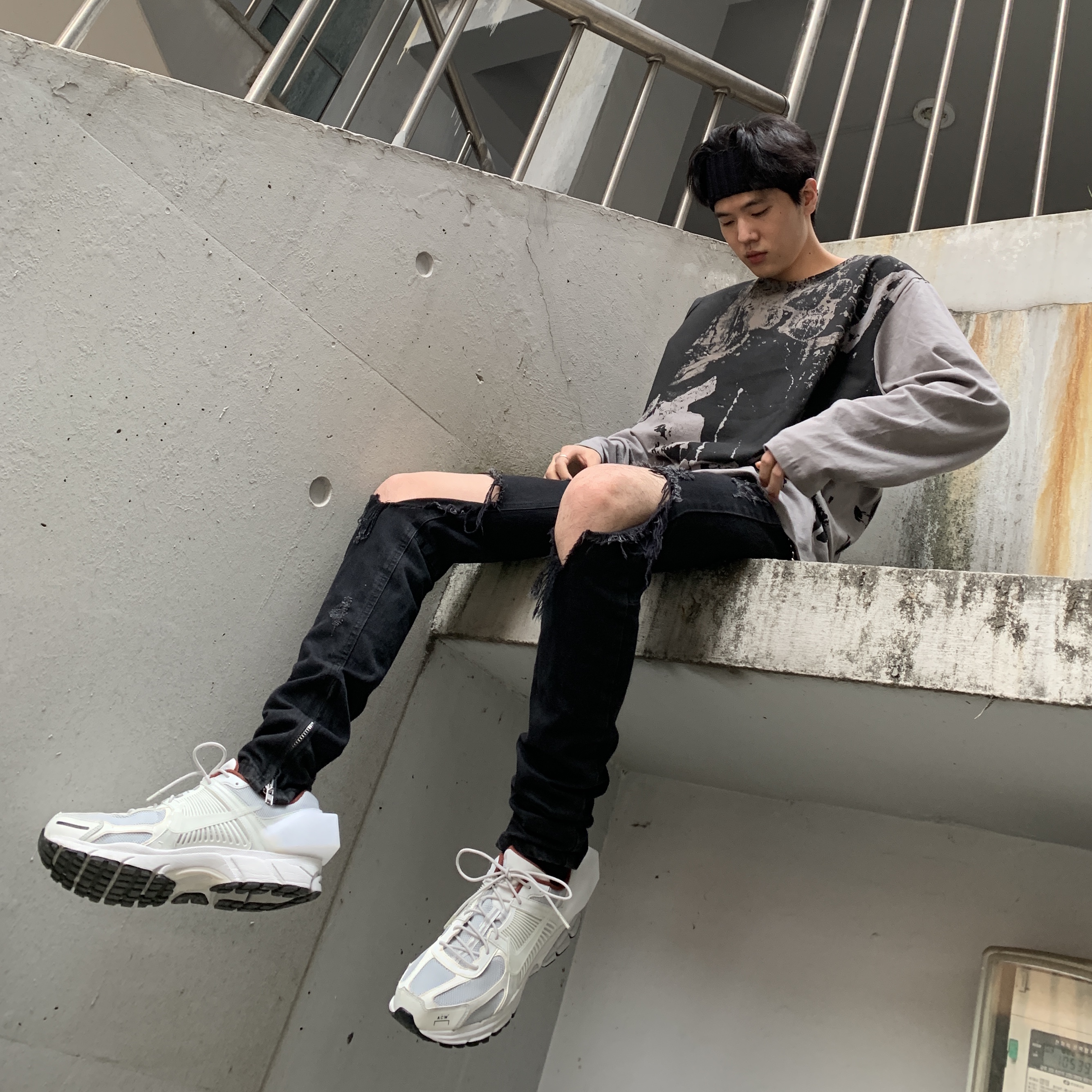 Nike x A-Cold-Wall Zoom Vomero 5 Sail 착용 스타일