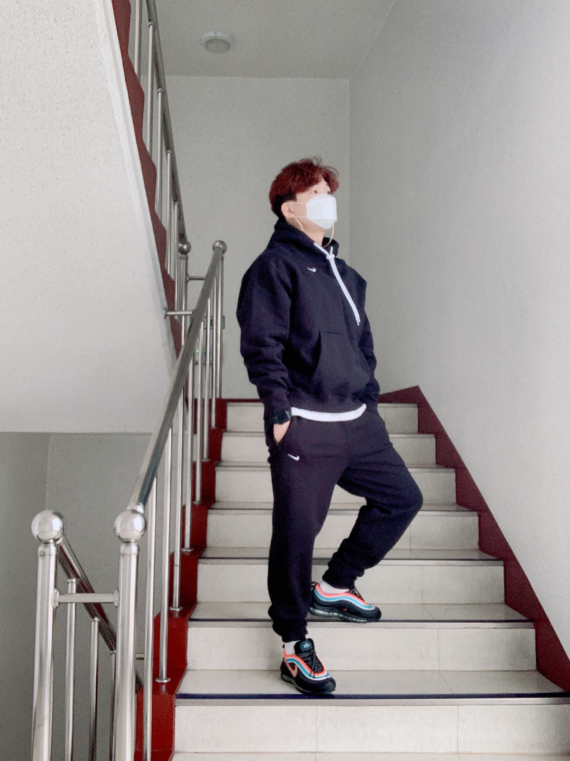 Nike Air Max 97 Neon Seoul, Nike M NRG Hoodie Black White 착용 스타일