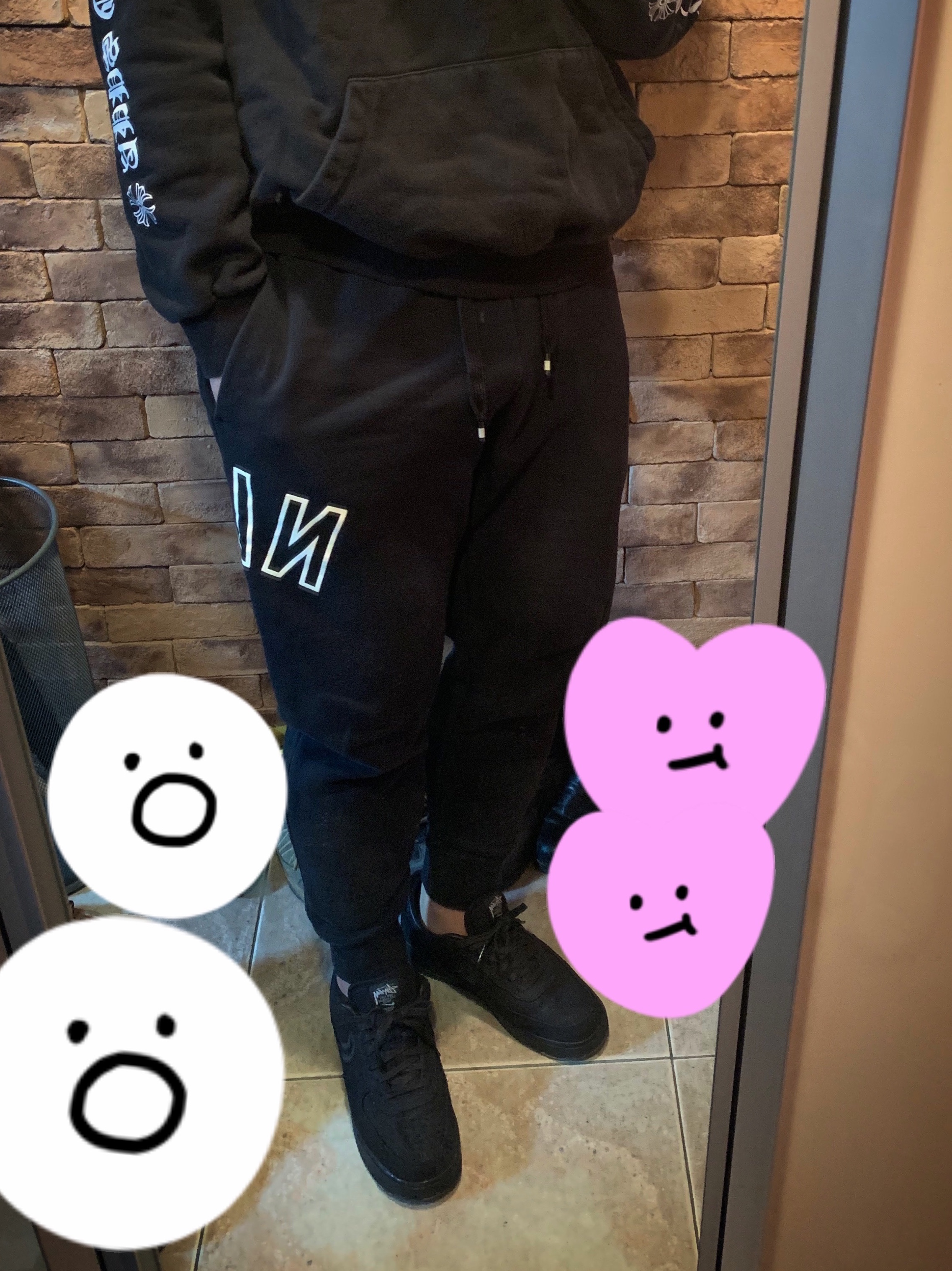 Nike x Stussy Air Force 1 Low Triple Black 착용 스타일