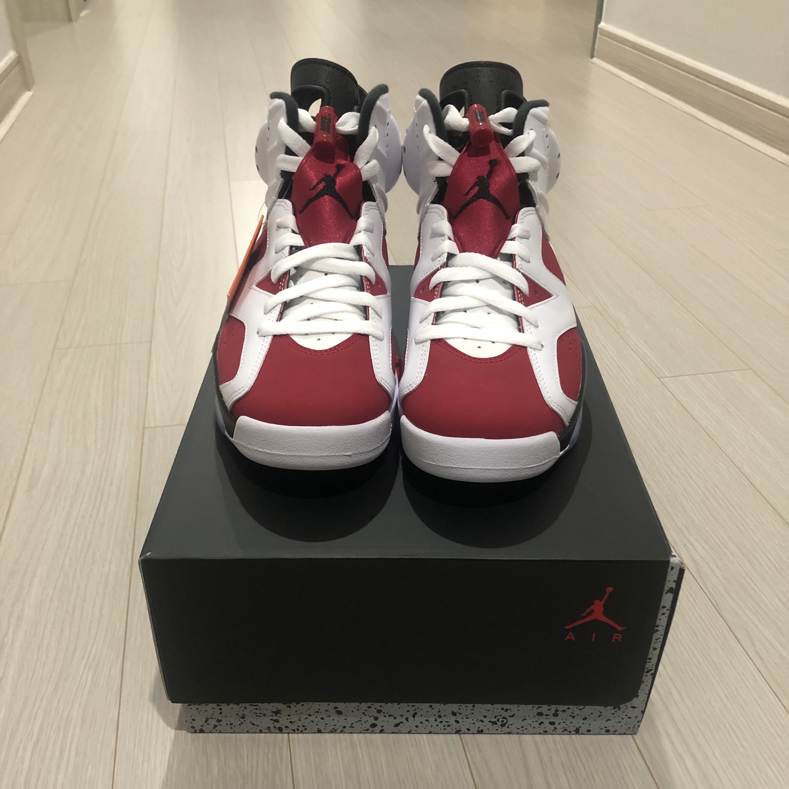 Jordan 6 Retro Carmine 2021 착용 스타일 - 2